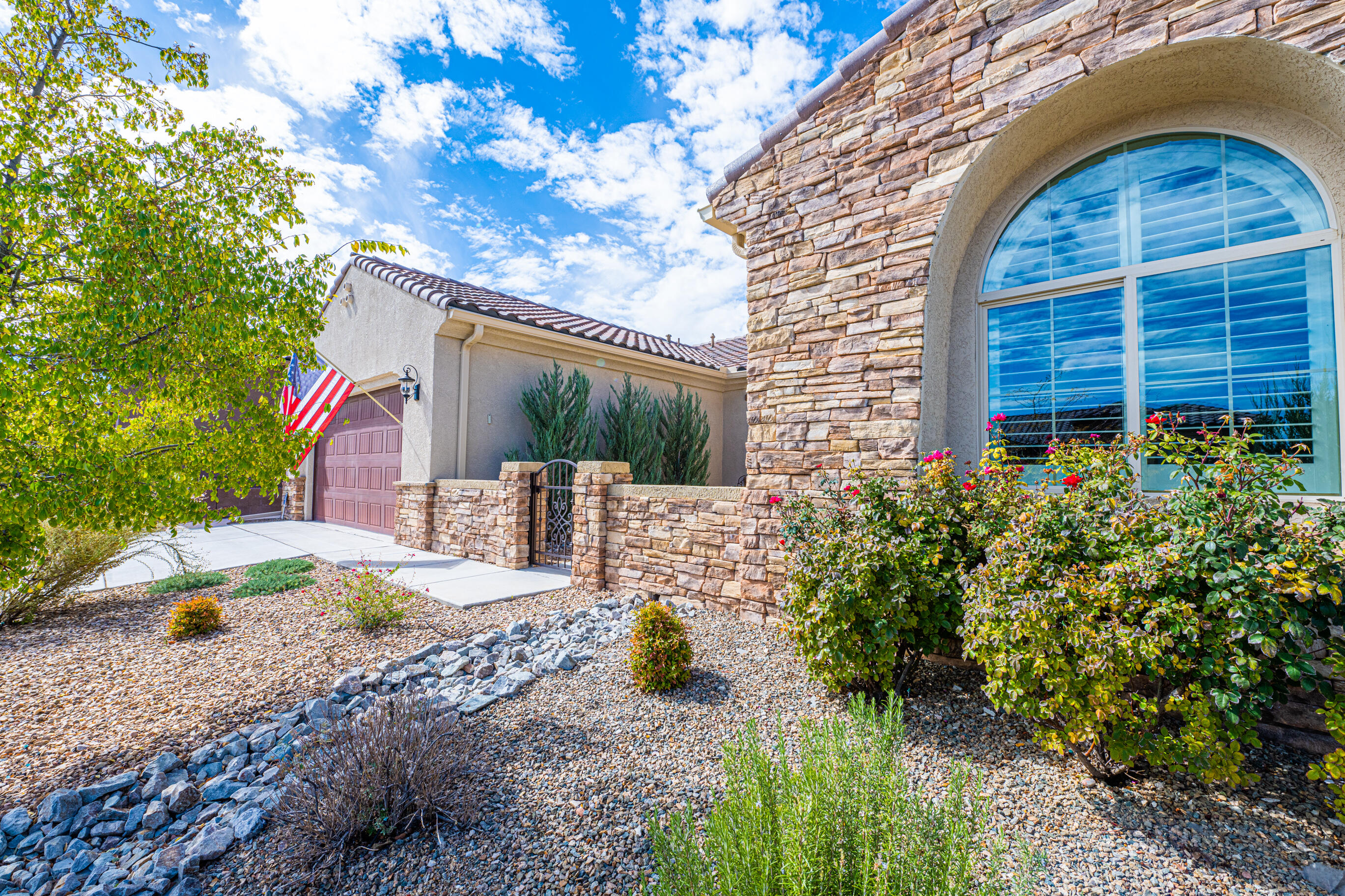 2123 GOOSE LAKE Trail NW