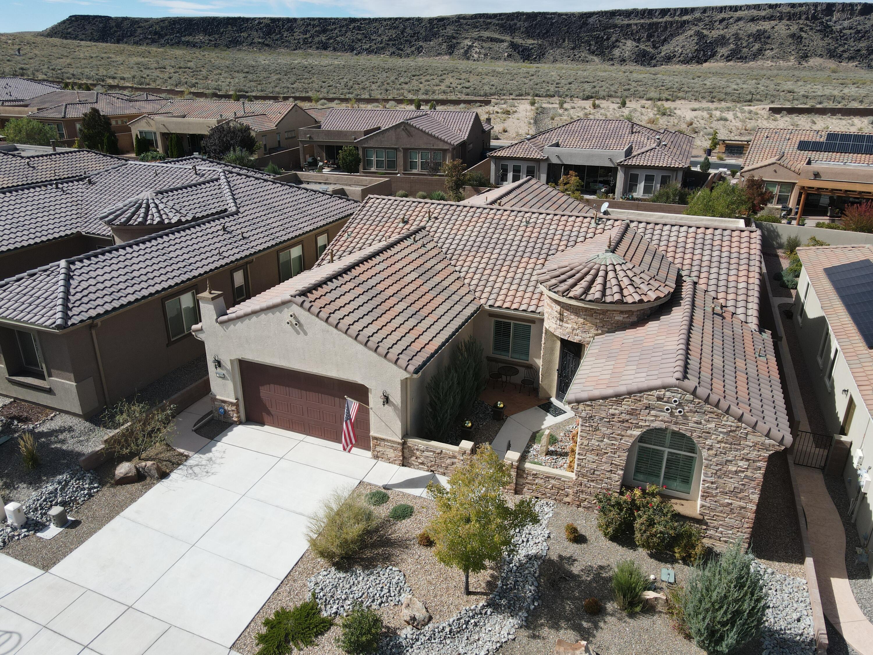 2123 GOOSE LAKE Trail NW