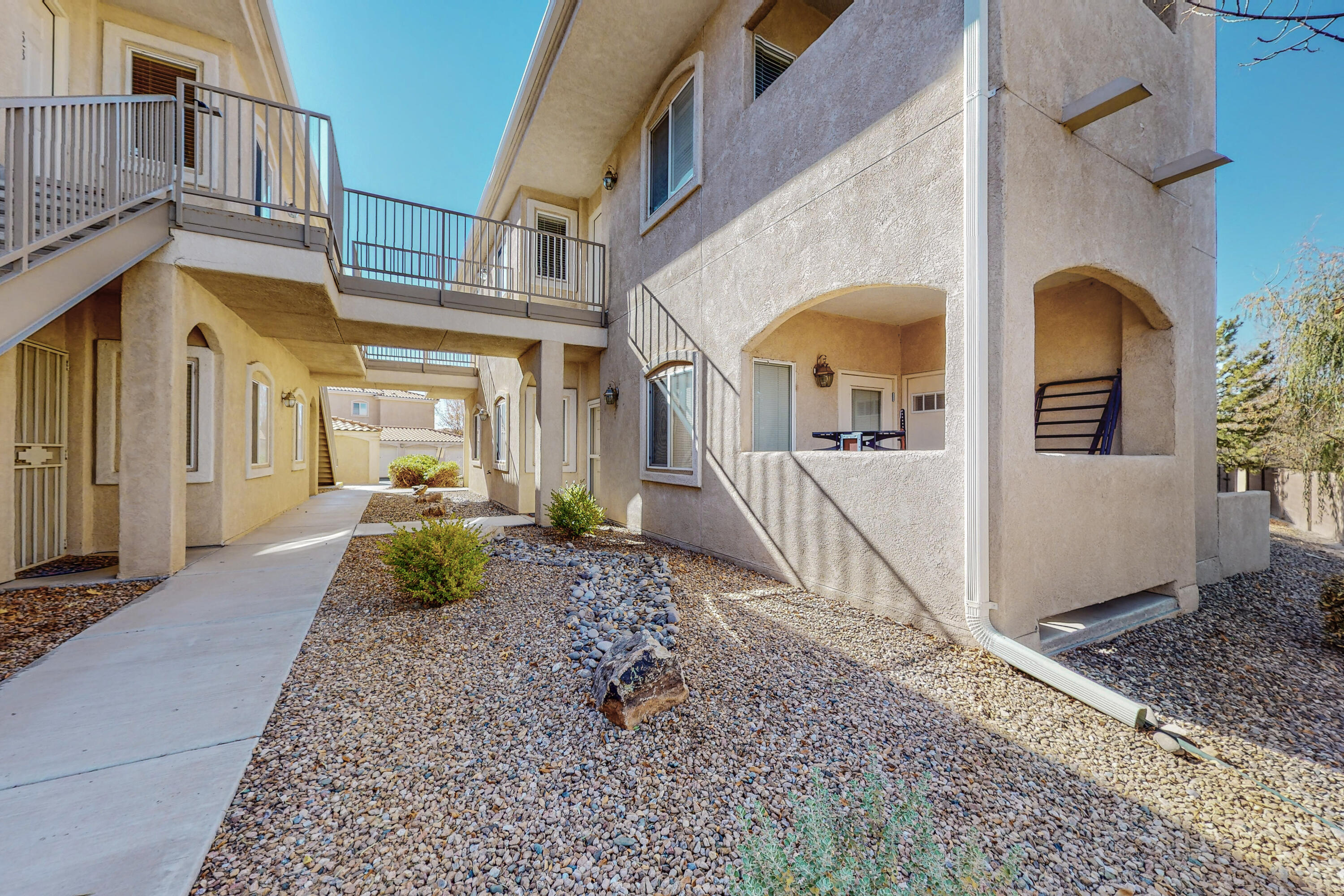 6800 Vista Del Norte Road NE Unit: 1421