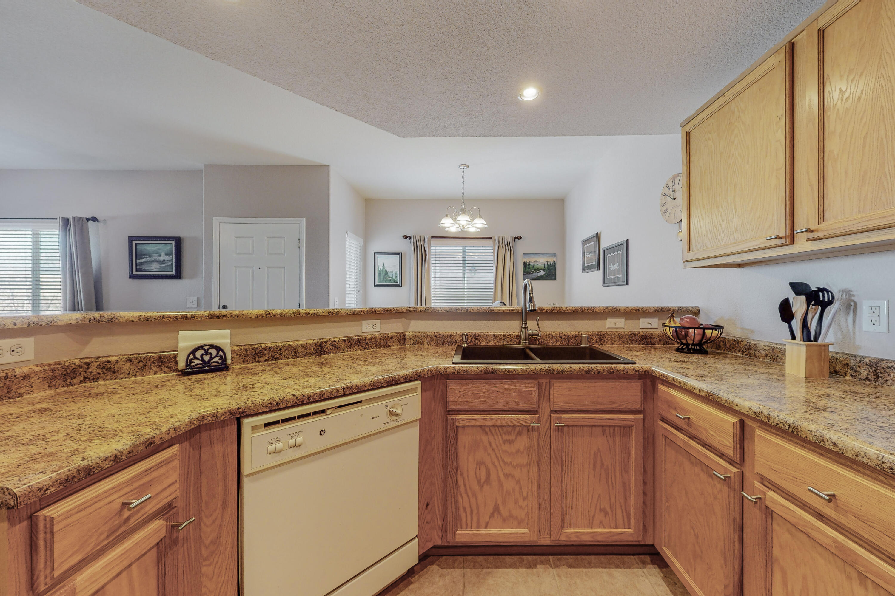 6800 Vista Del Norte Road NE Unit: 1421