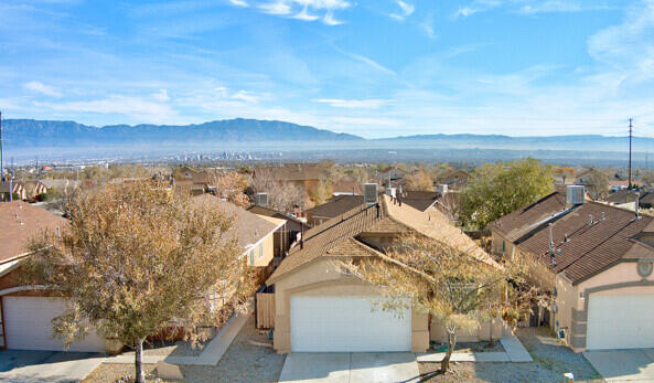 412 CACTUS POINT Drive SW