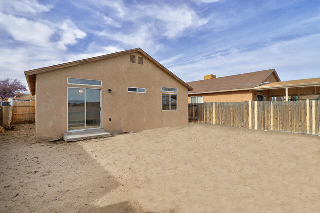 412 CACTUS POINT Drive SW