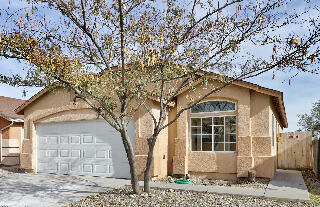 412 CACTUS POINT Drive SW
