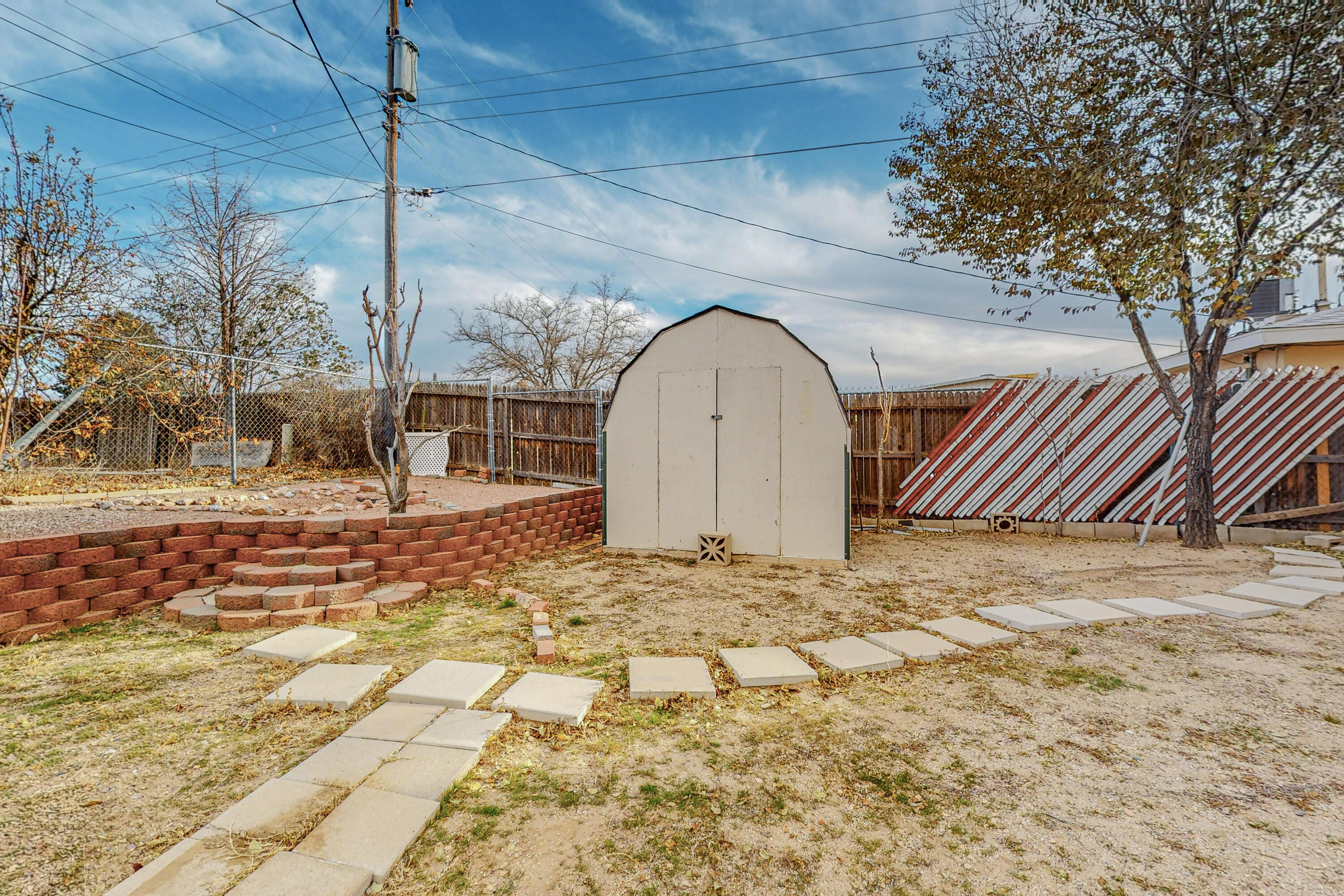 4720 JENNIFER Drive NE