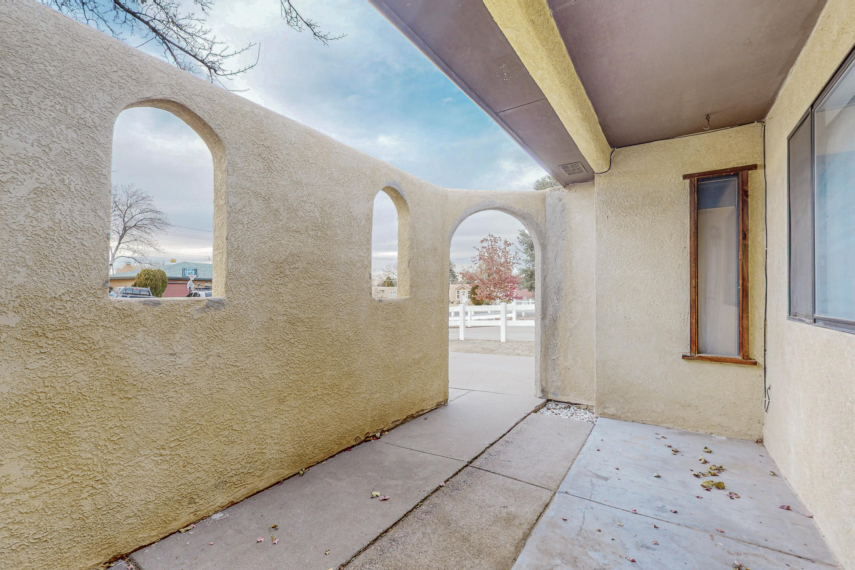 4720 JENNIFER Drive NE