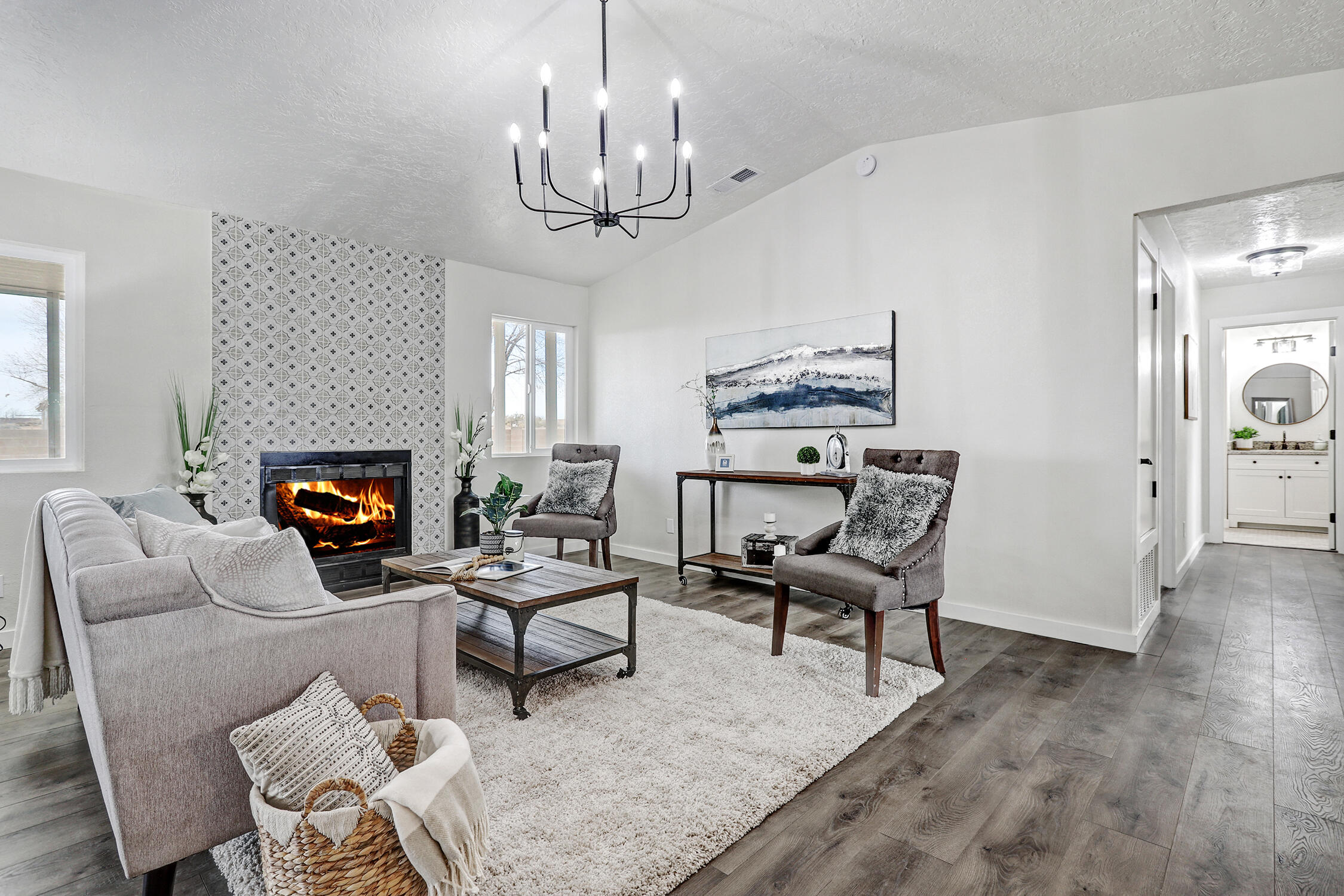 502 APACHE Loop SW