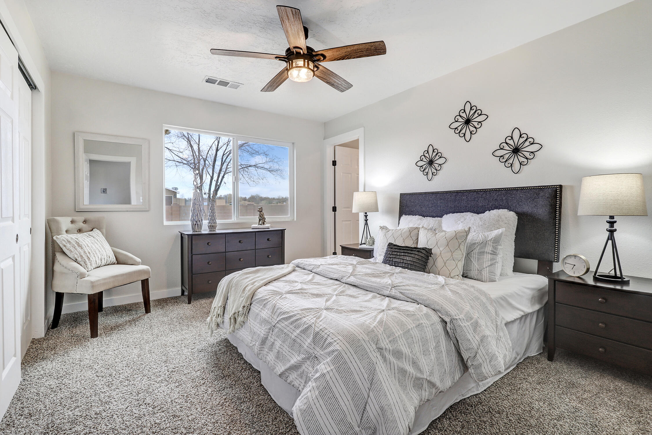 502 APACHE Loop SW