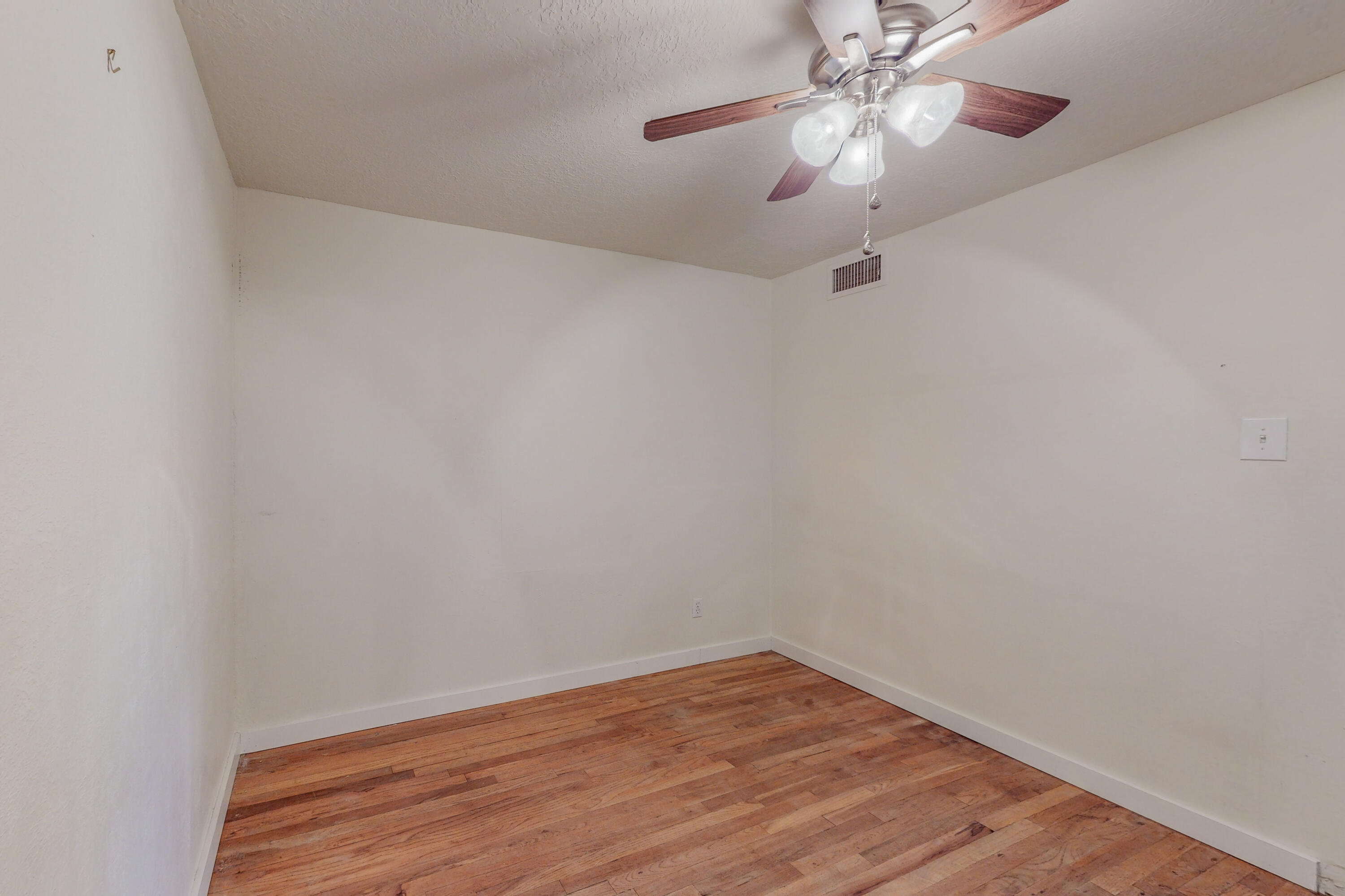 1332 Van Cleave Road NW