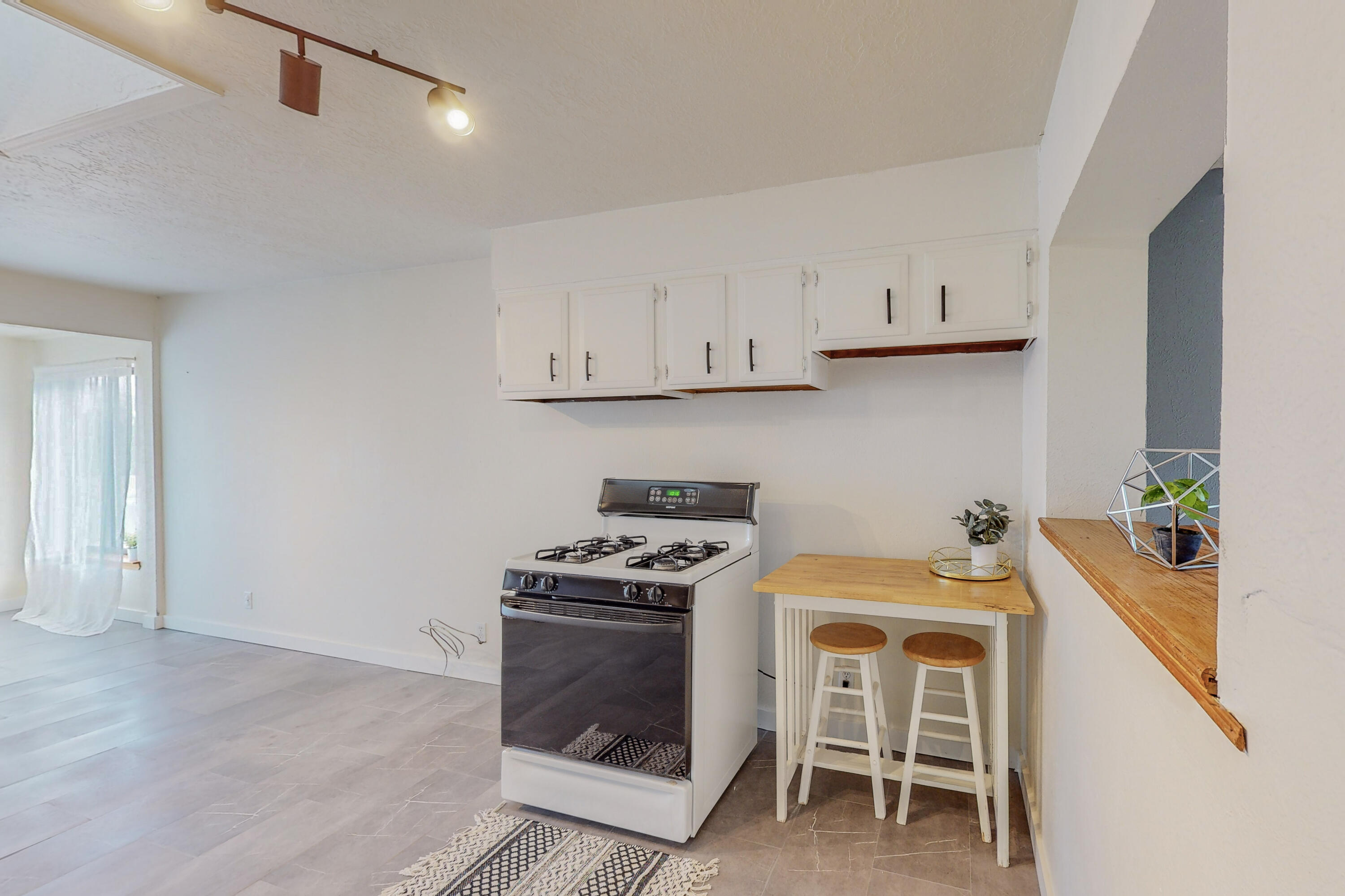 1332 Van Cleave Road NW