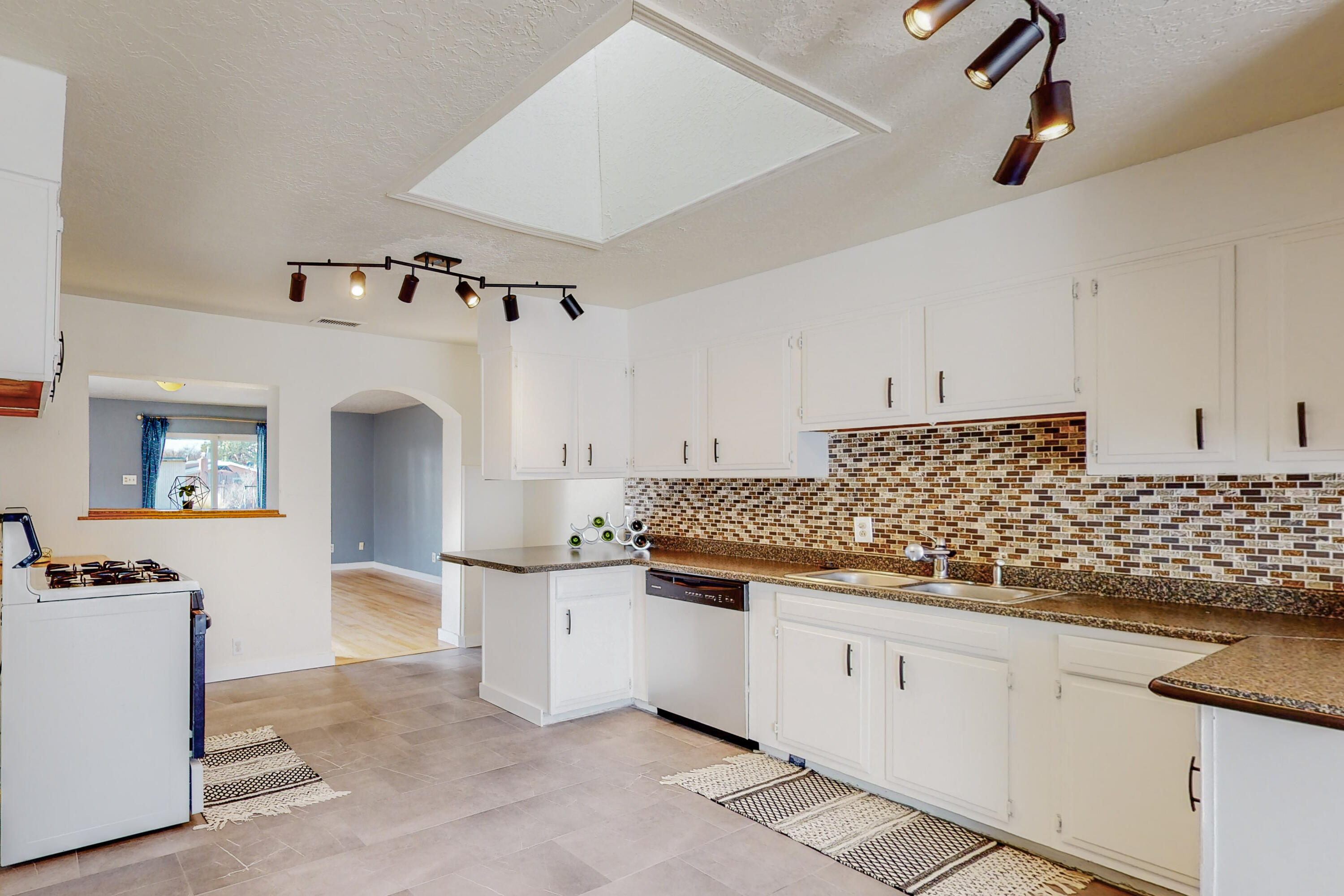 1332 Van Cleave Road NW