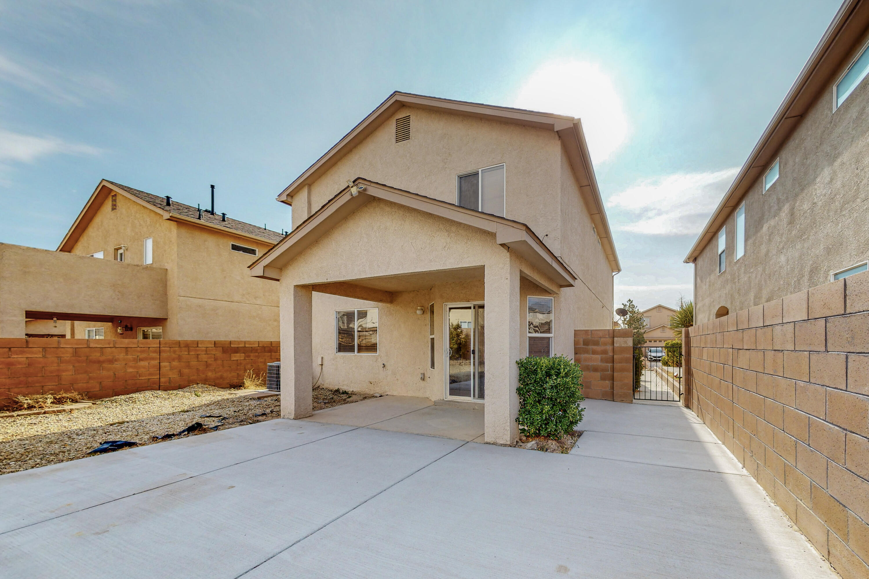 9023 LOWER MEADOW Trail SW