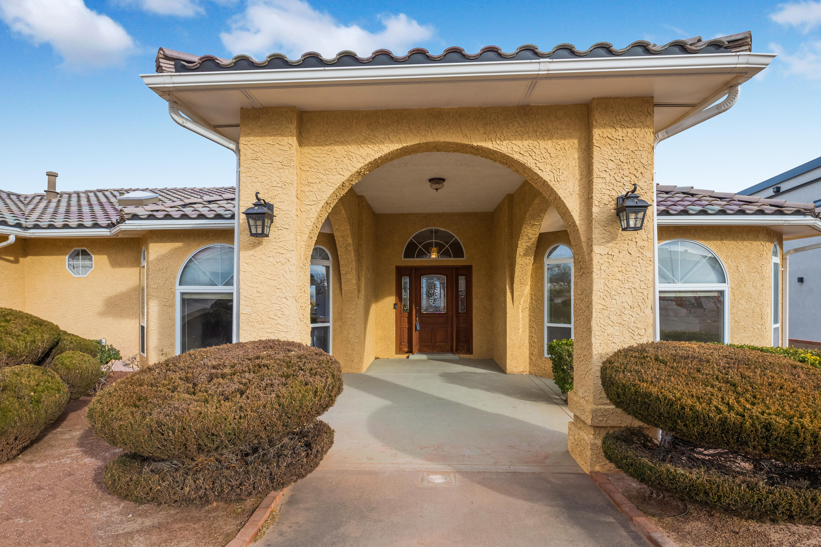 1170 CRESTVIEW Drive