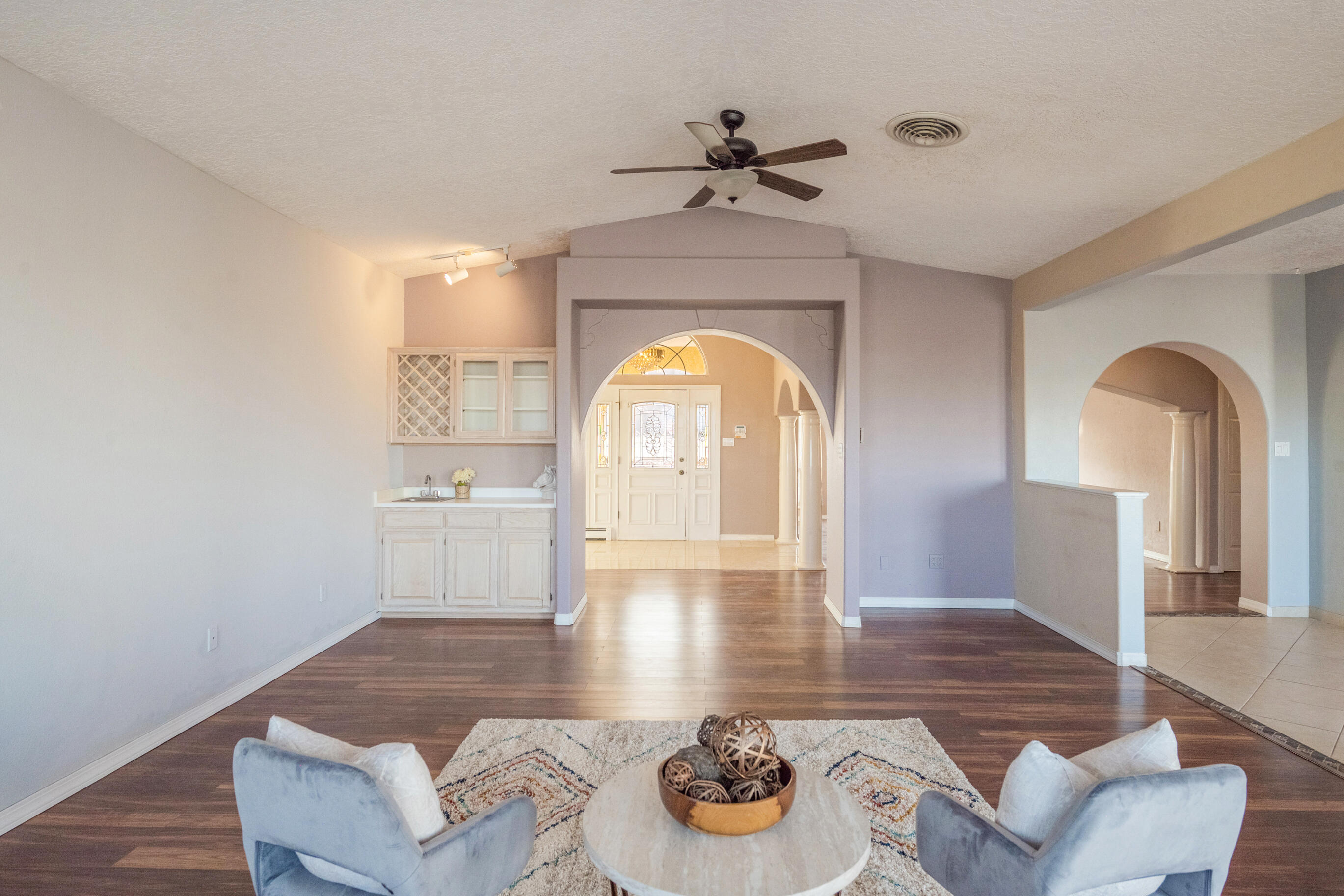 1170 CRESTVIEW Drive