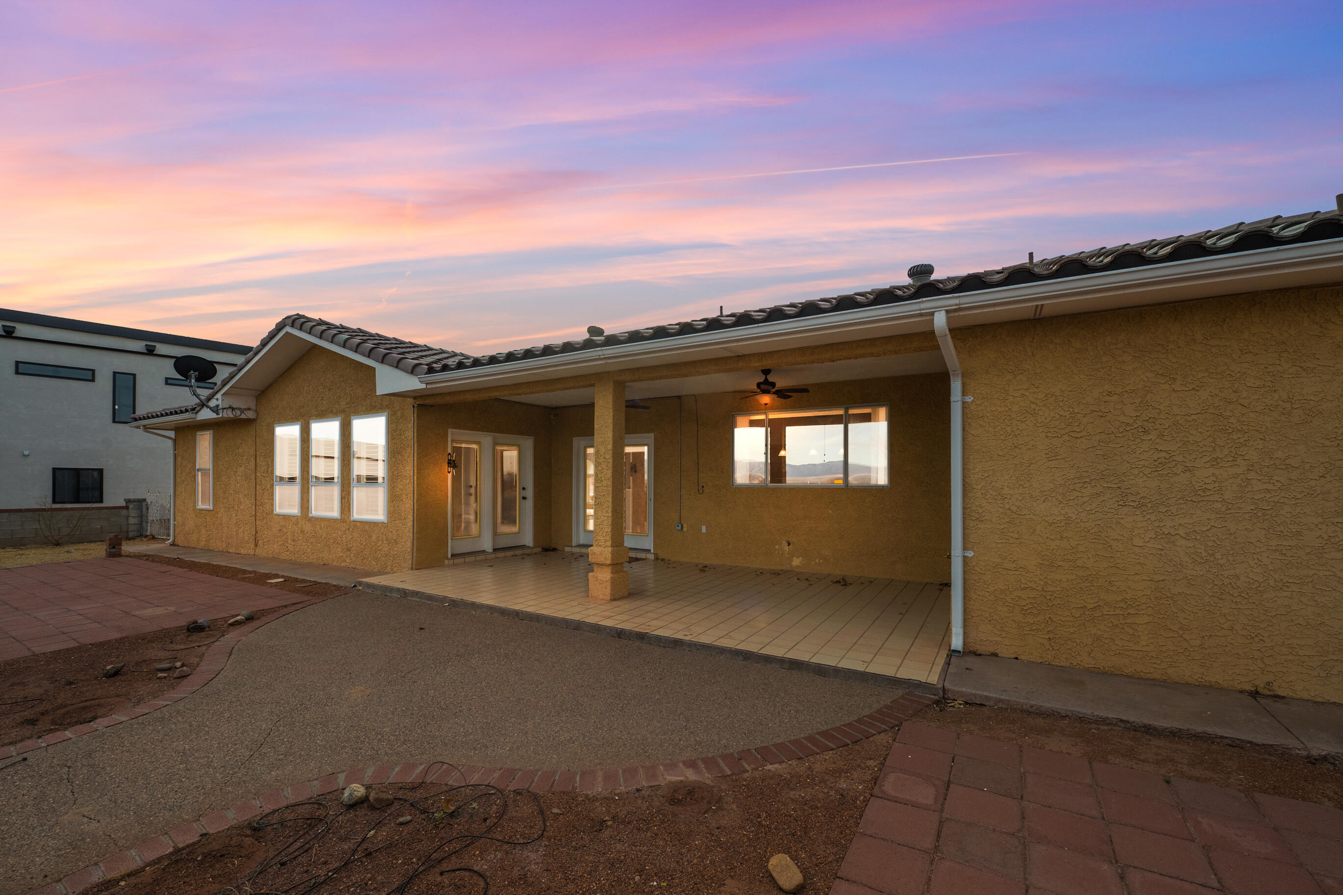 1170 CRESTVIEW Drive