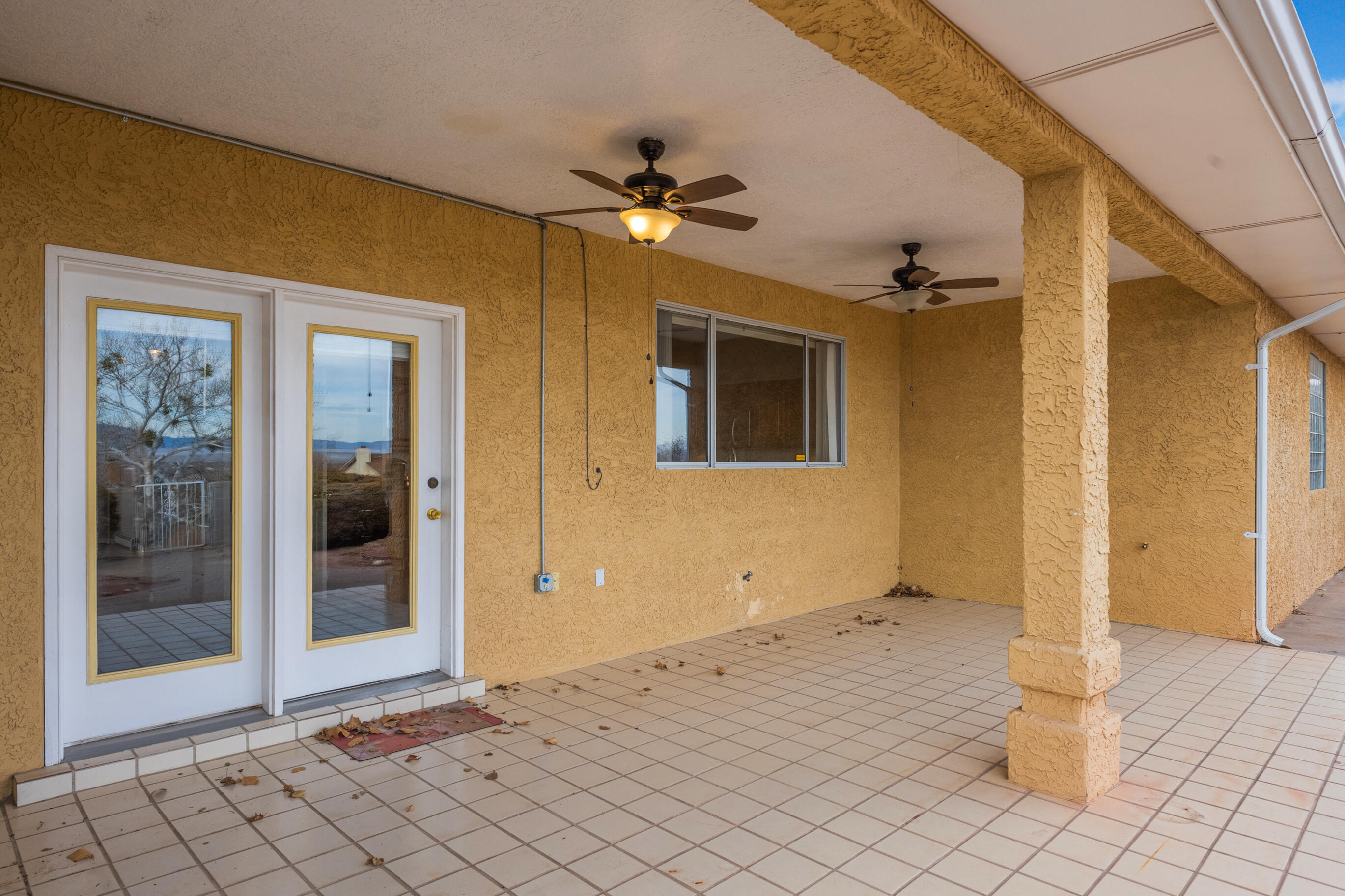 1170 CRESTVIEW Drive