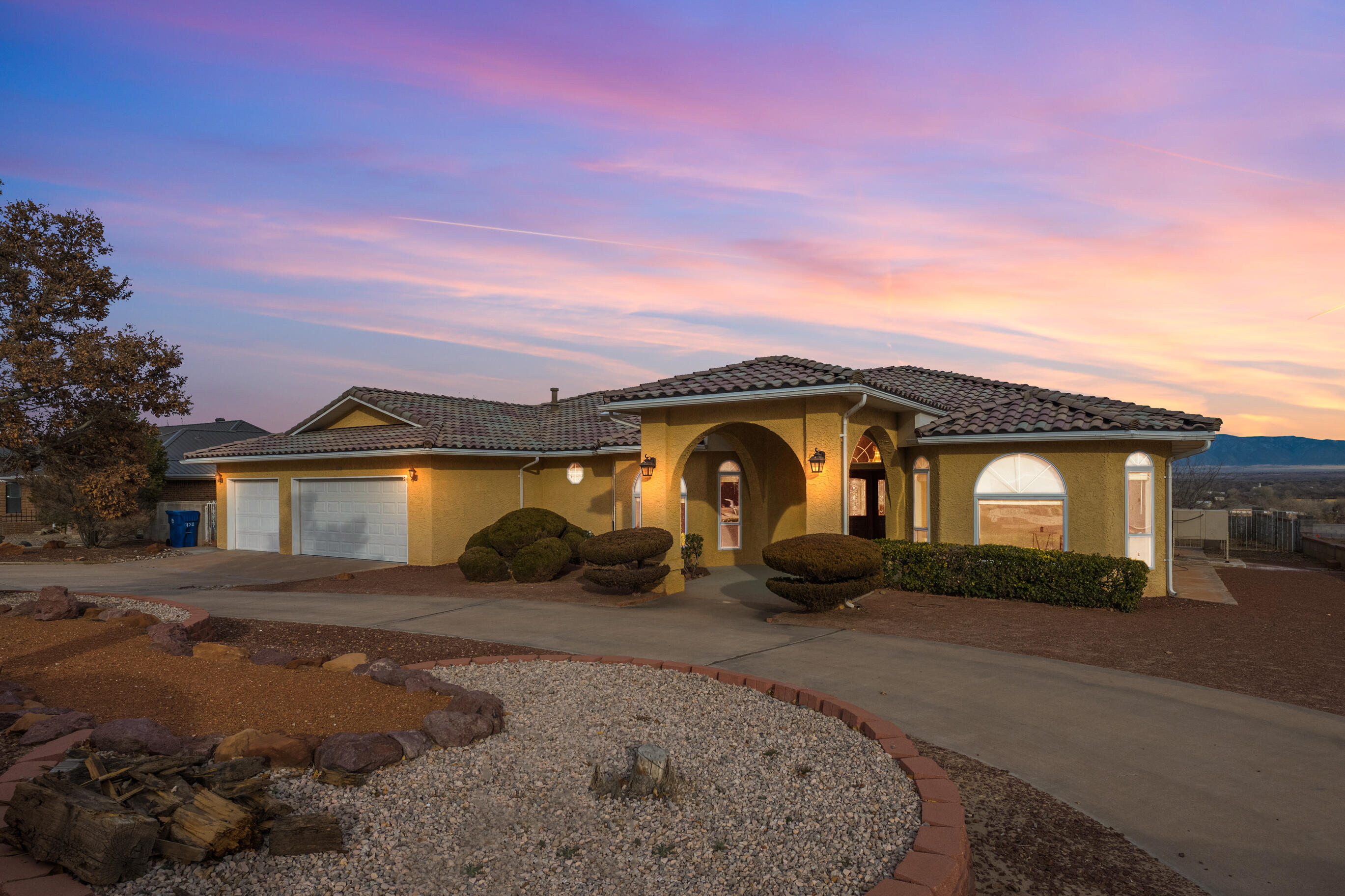1170 CRESTVIEW Drive