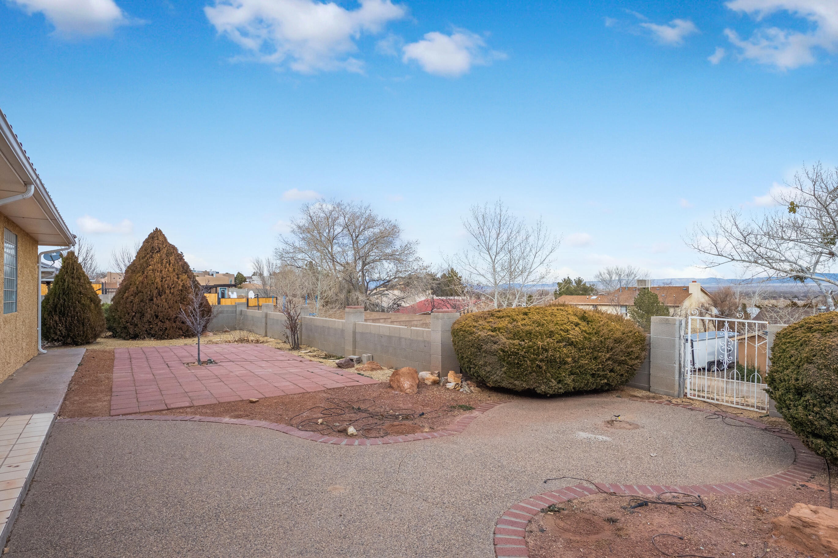 1170 CRESTVIEW Drive