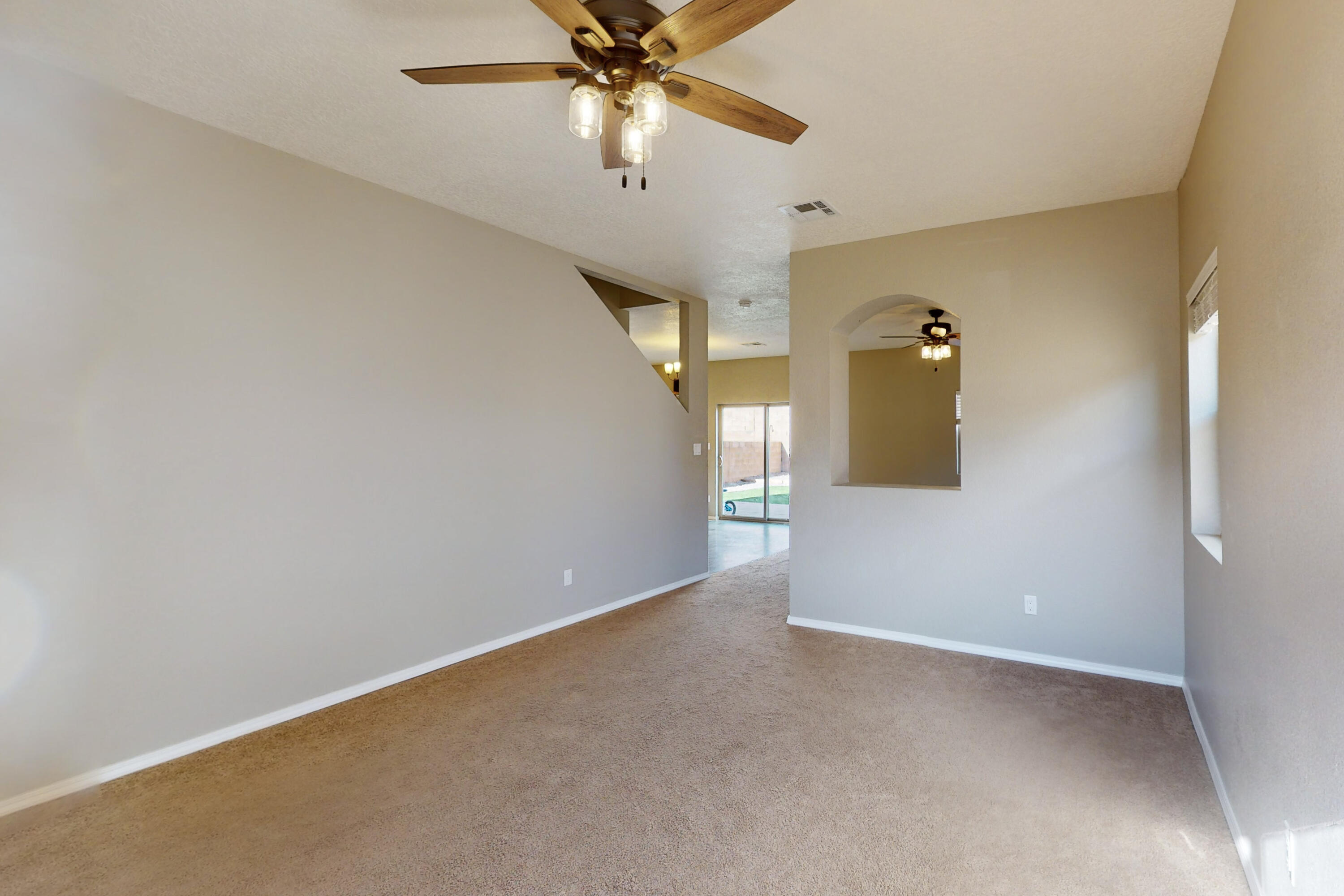 2749 WILDER Loop NE