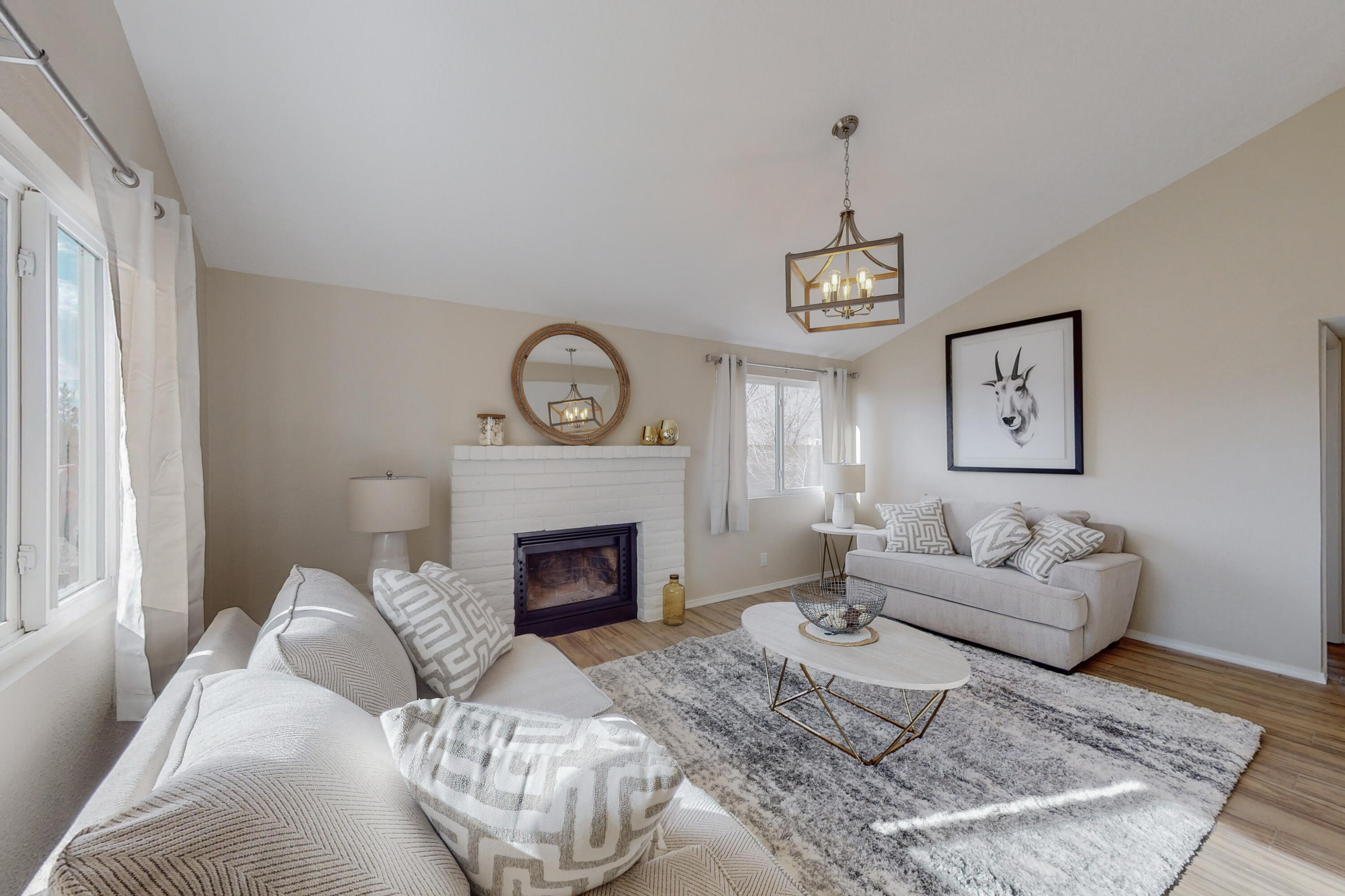 38 SOMMERSET Drive SE