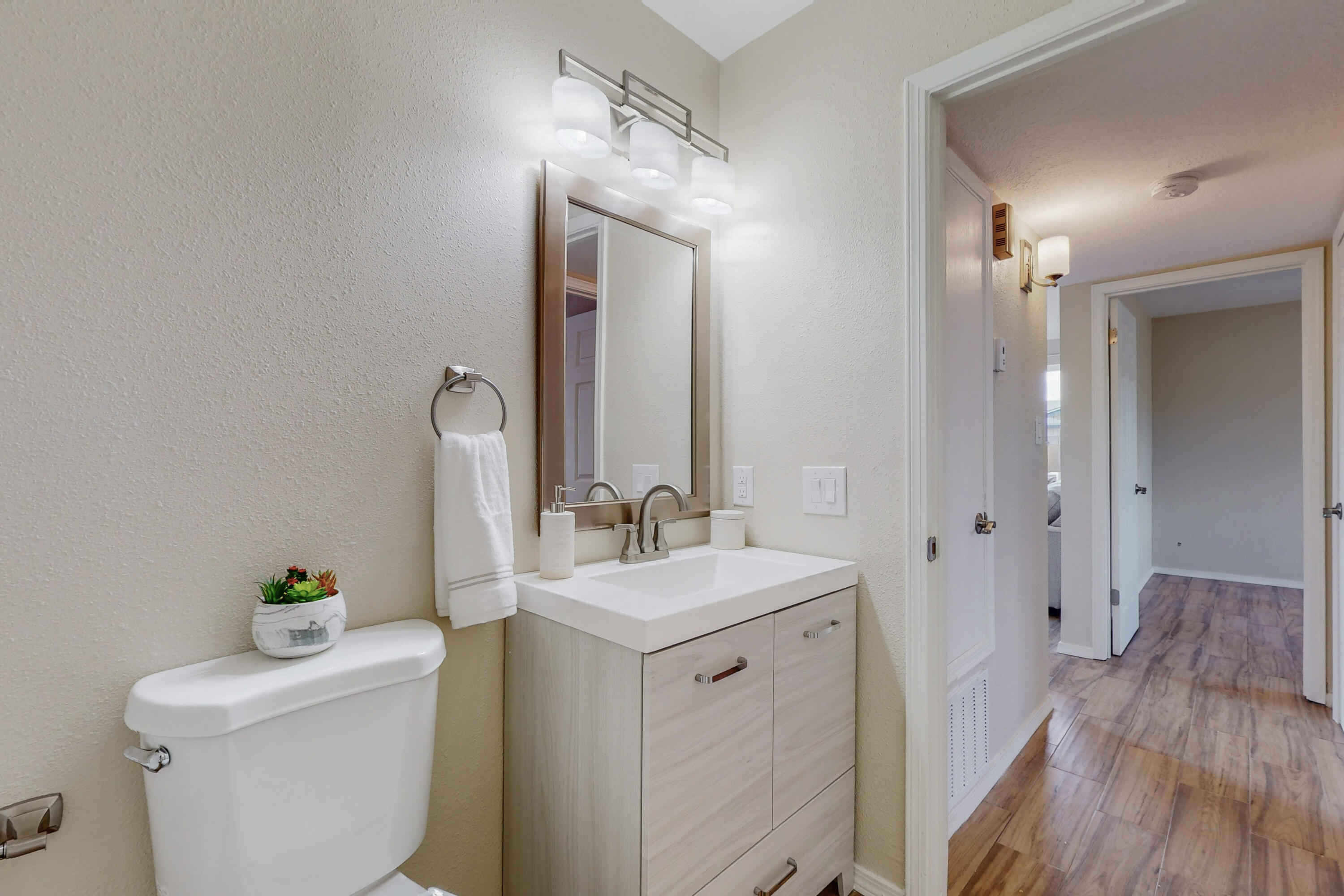 38 SOMMERSET Drive SE