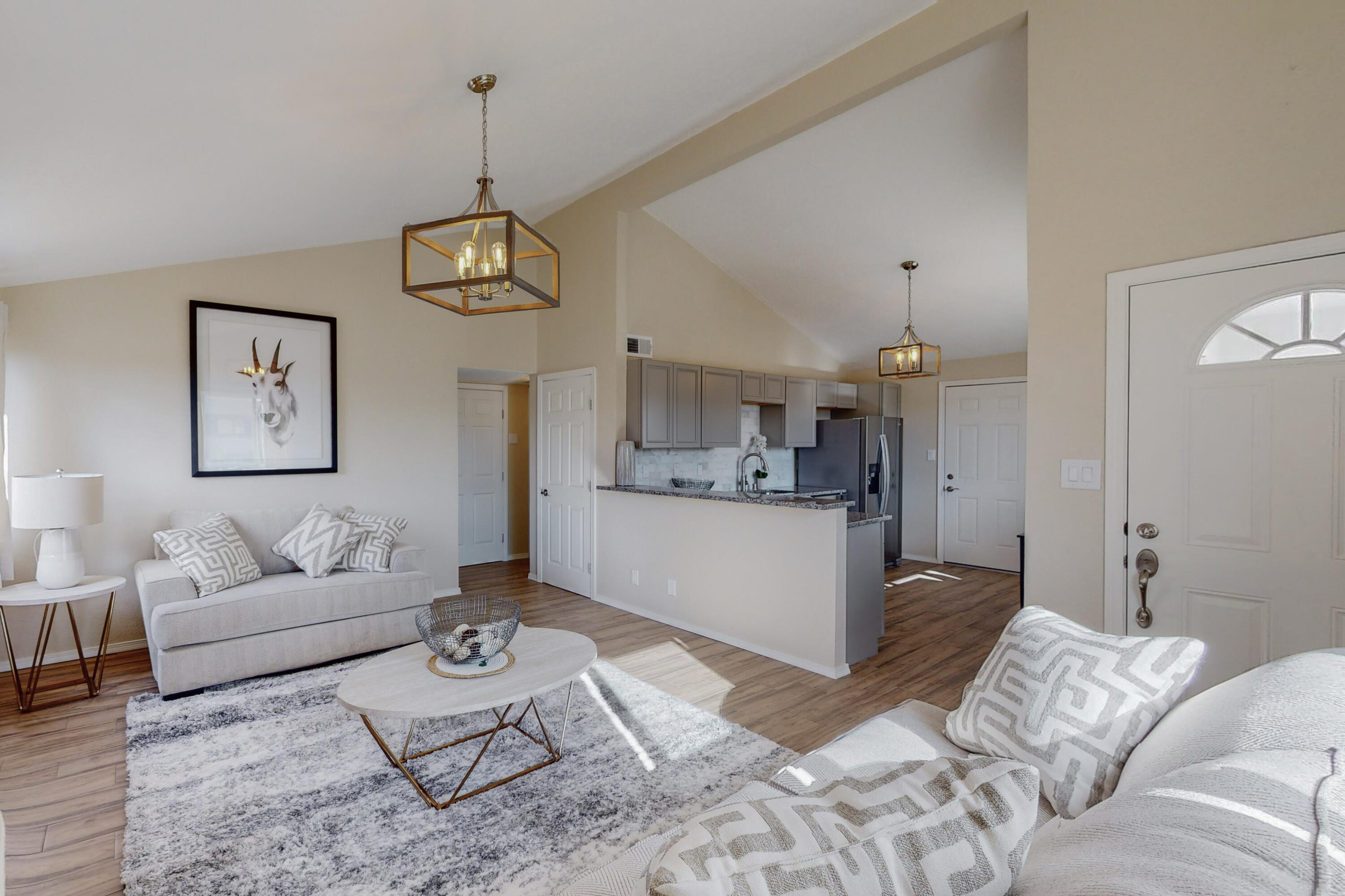 38 SOMMERSET Drive SE