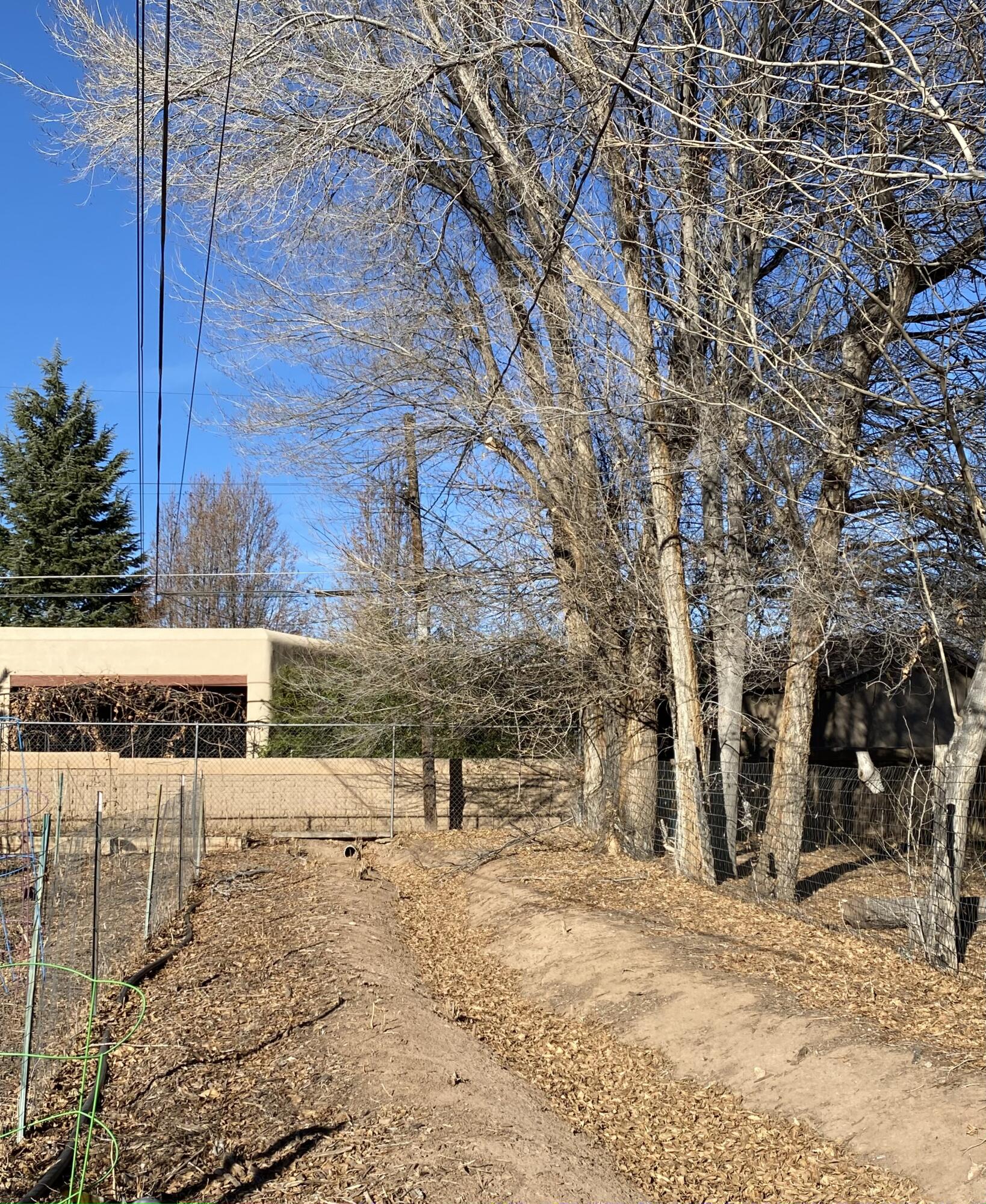 415 PUEBLO SOLANO Road NW