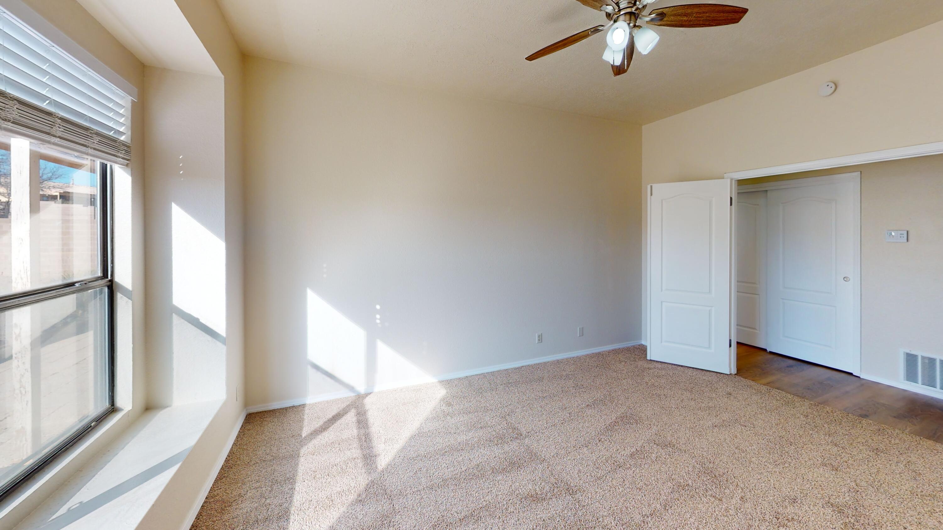 6512 SANDIA VISTA Place NE
