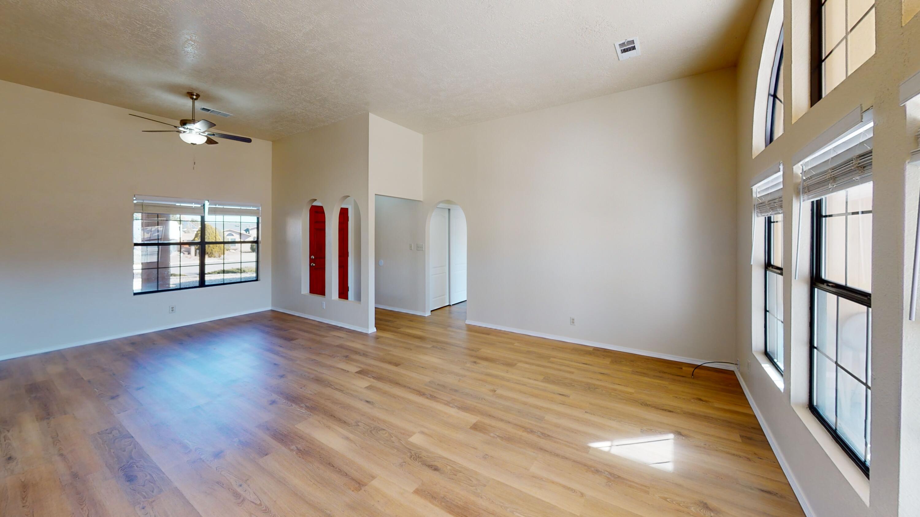6512 SANDIA VISTA Place NE