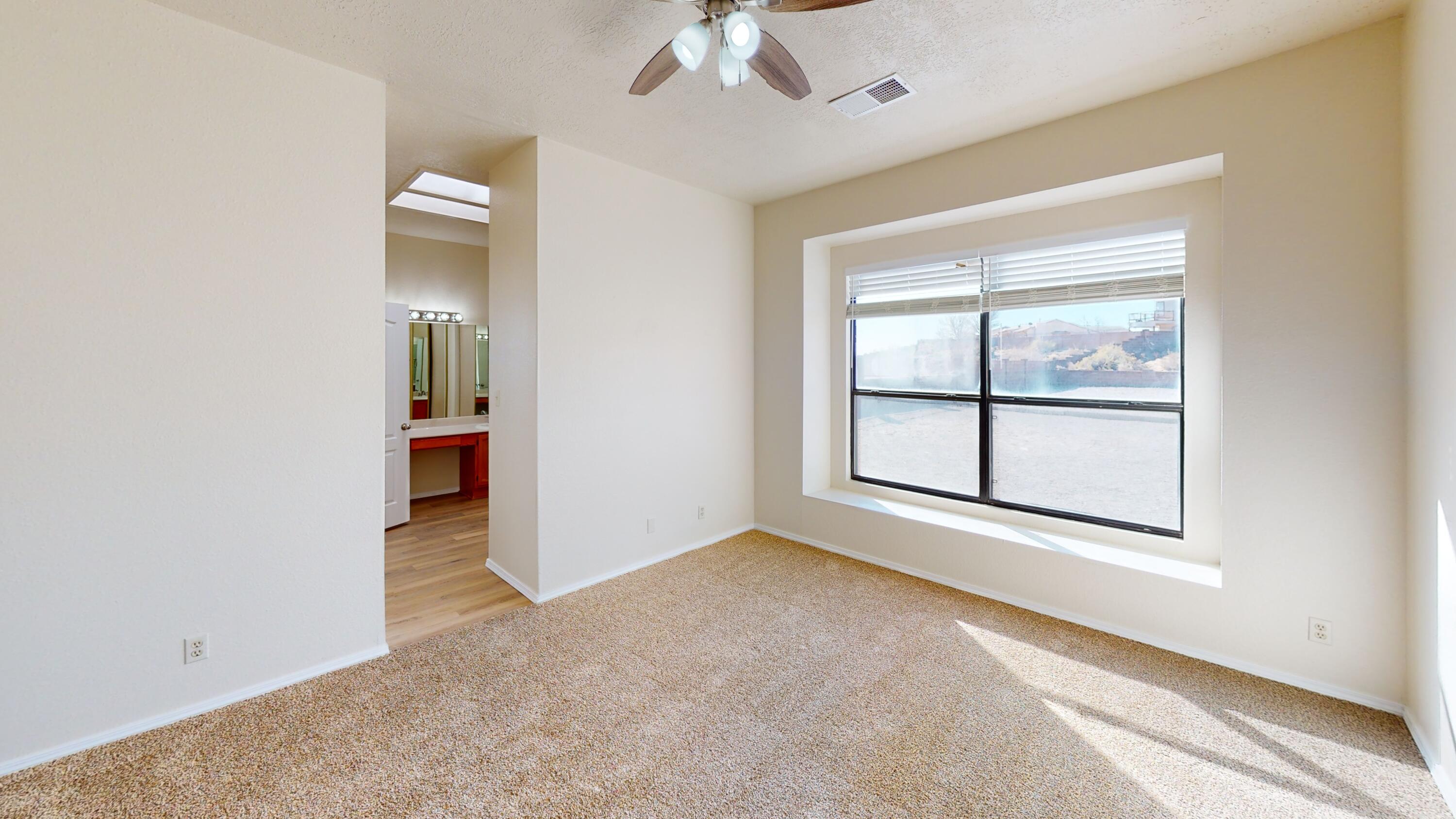 6512 SANDIA VISTA Place NE