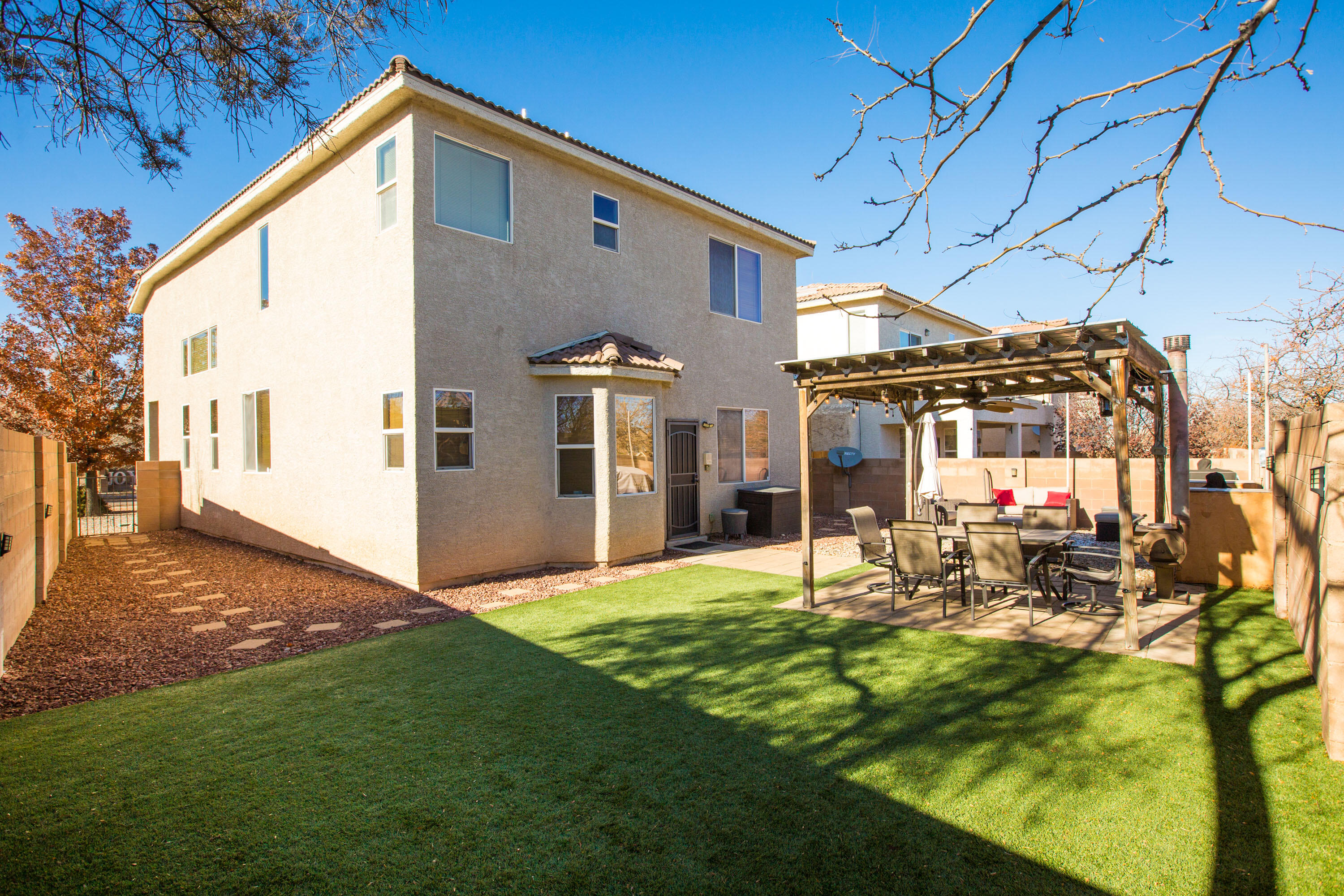 10902 SANDMAN Drive NW
