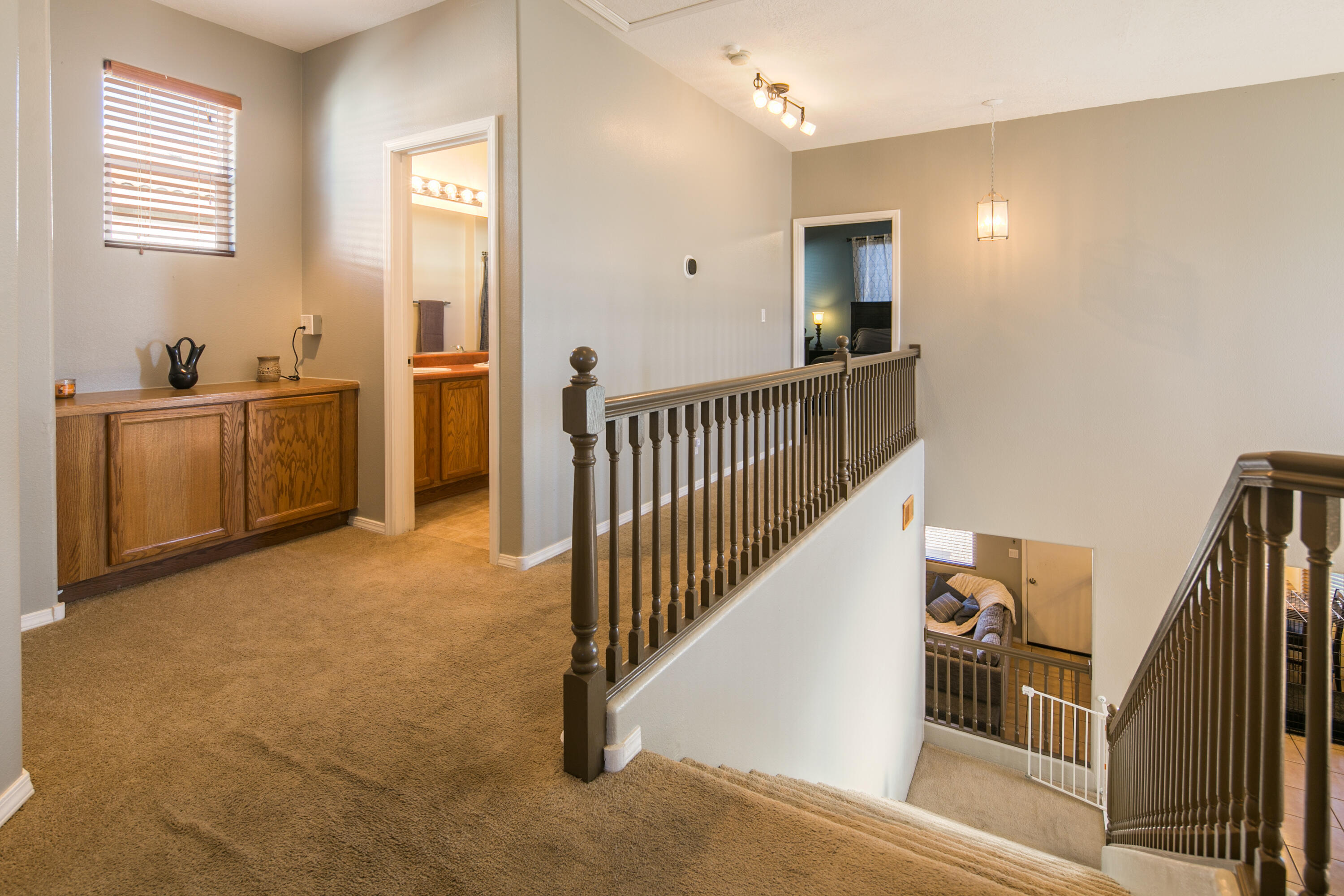 10902 SANDMAN Drive NW