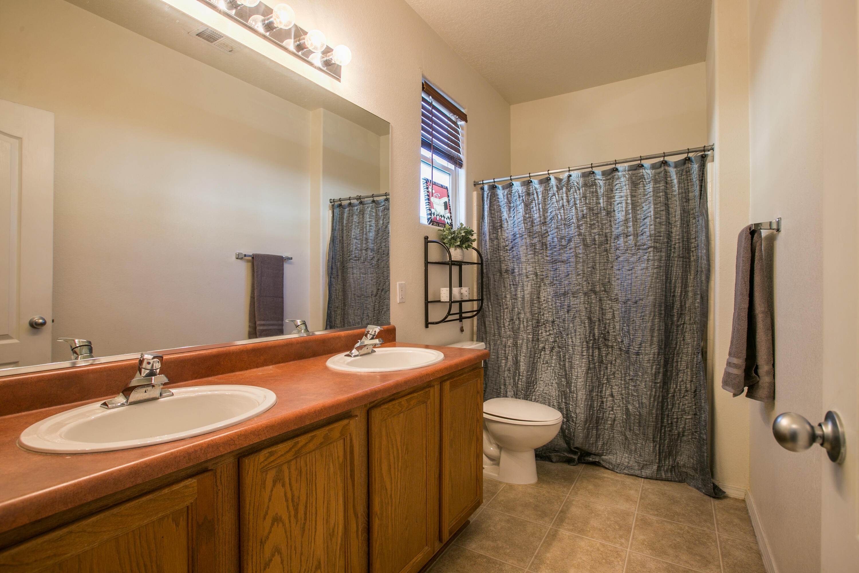 10902 SANDMAN Drive NW