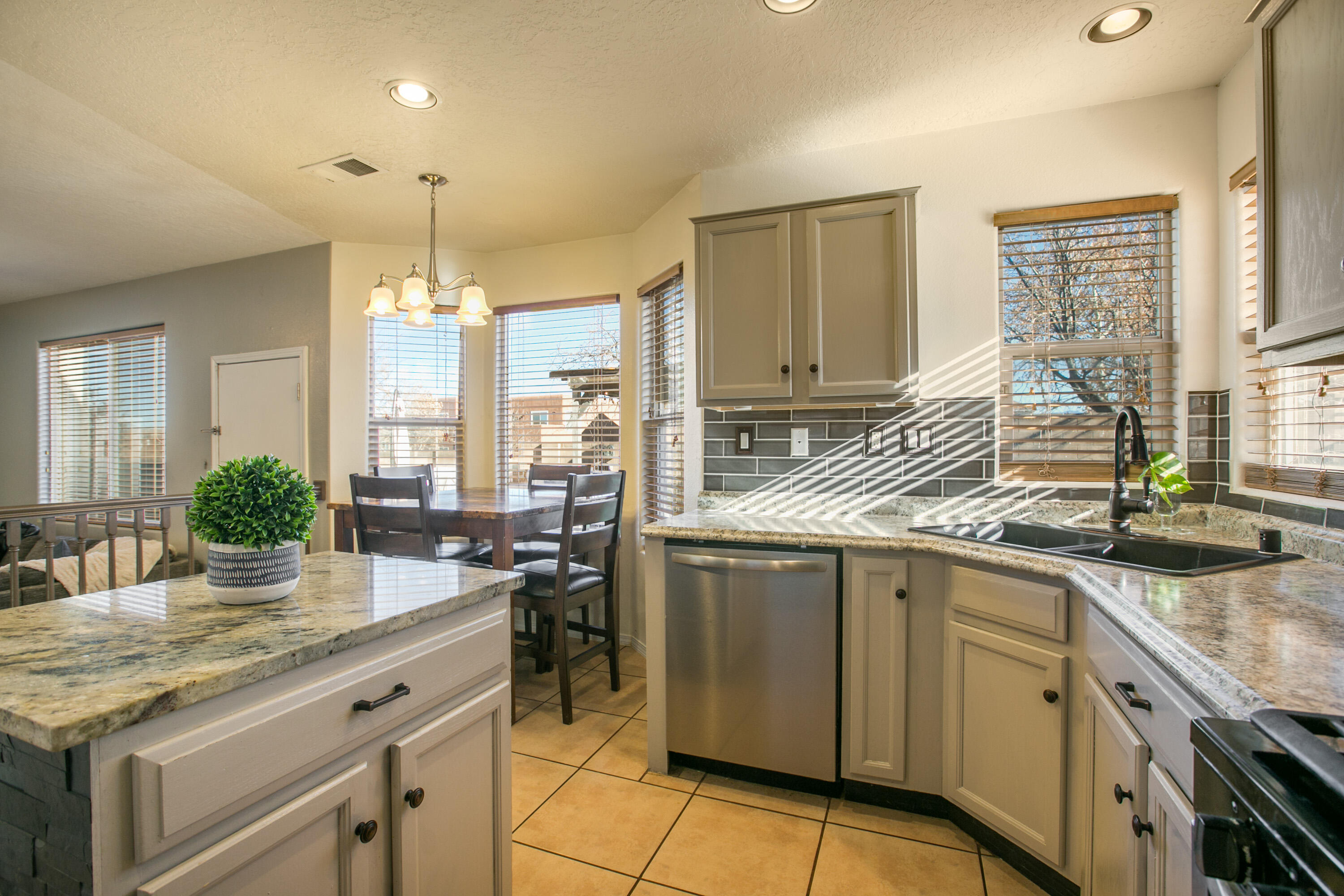 10902 SANDMAN Drive NW
