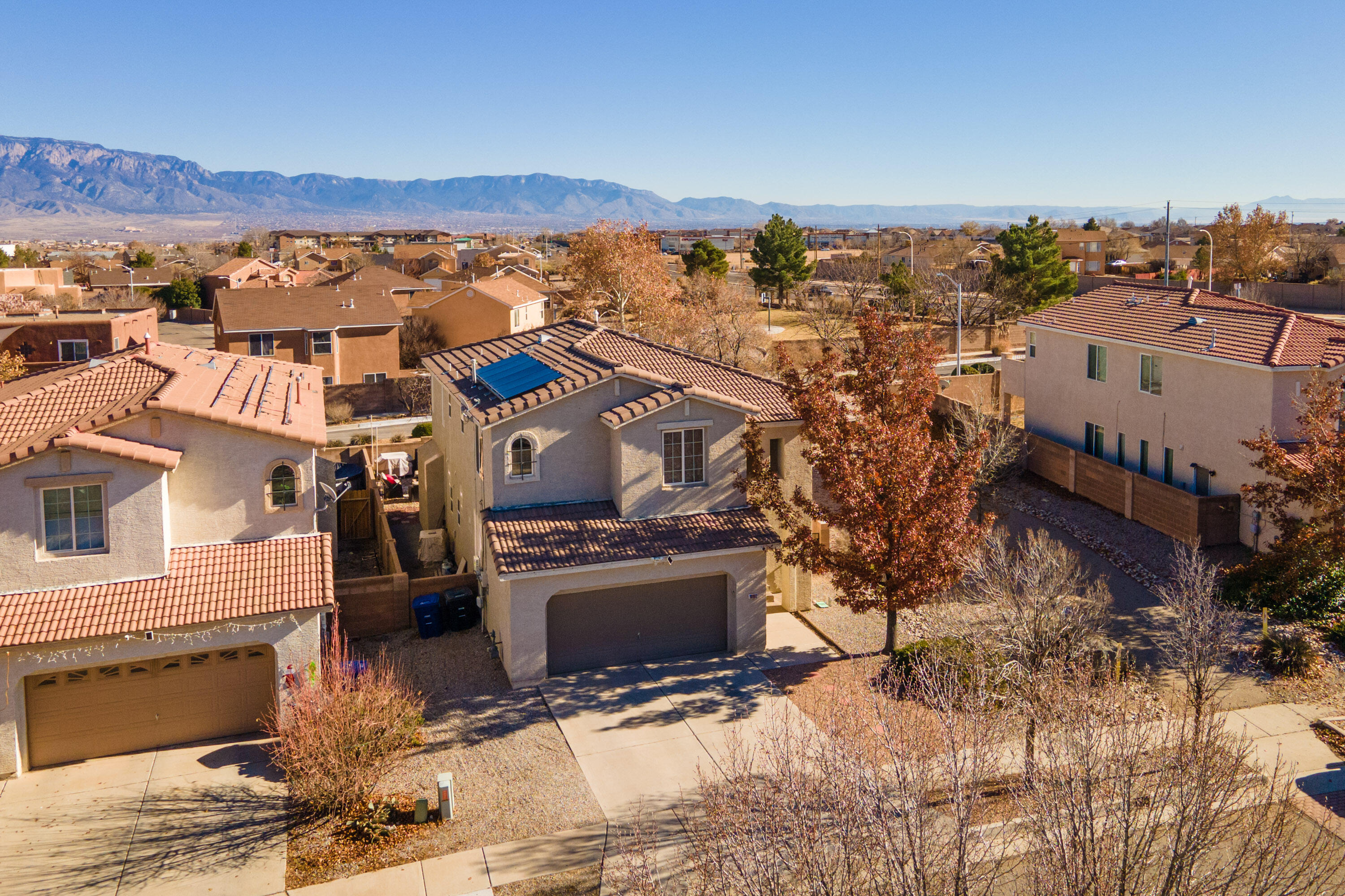 10902 SANDMAN Drive NW