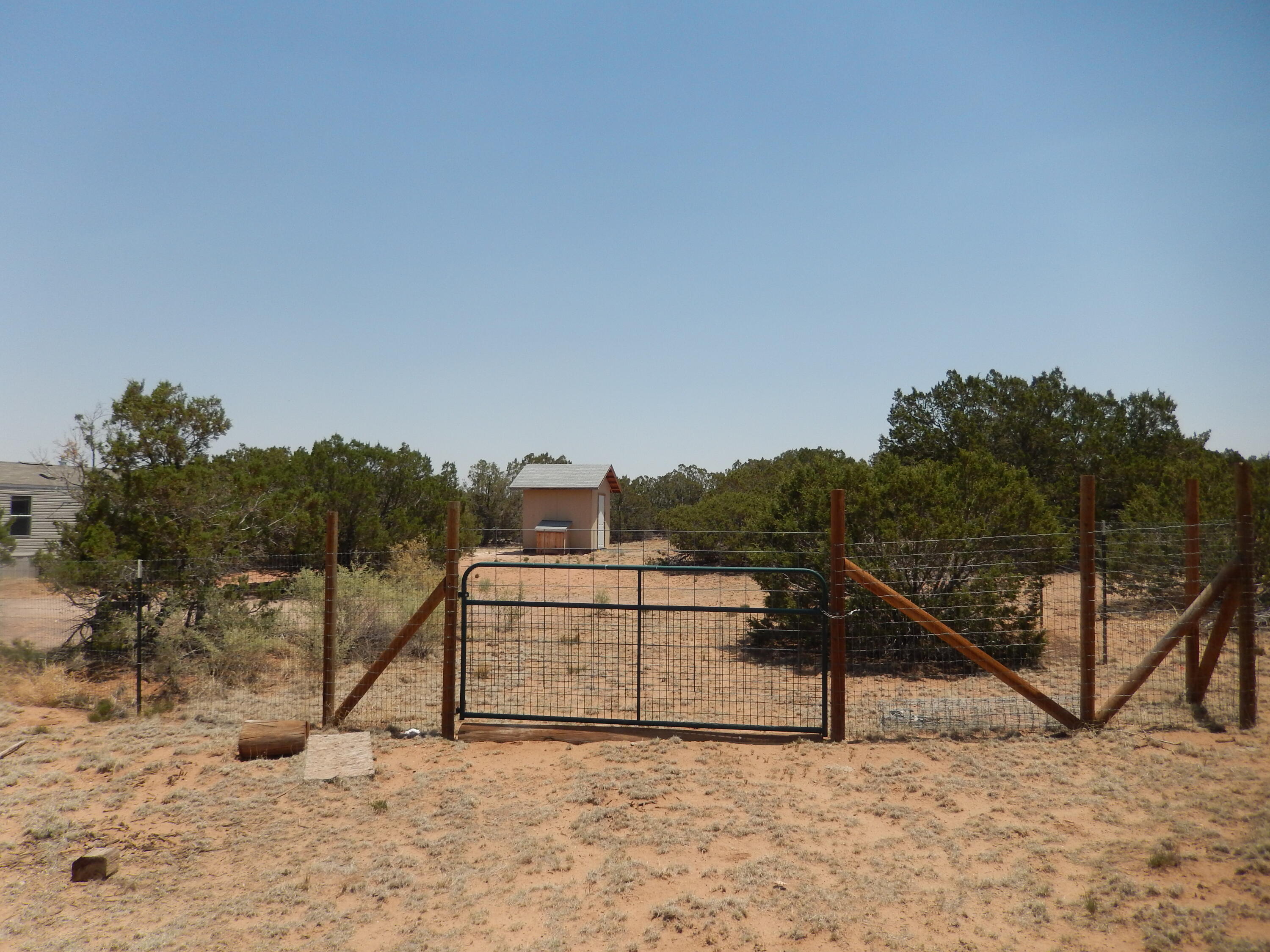 35 MOUNTAIN ESTATES Road