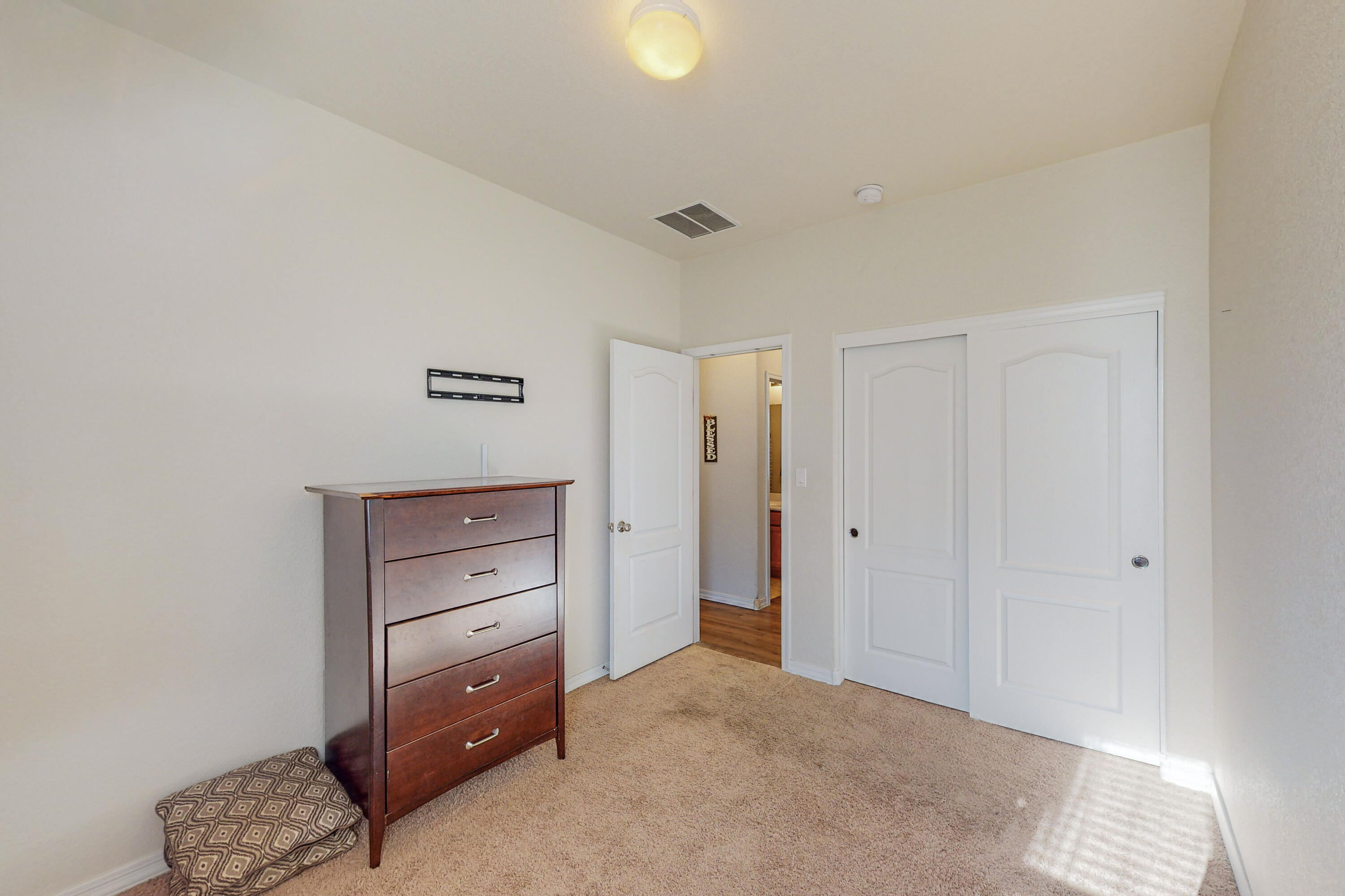 1709 CHISHOLM Trail NE