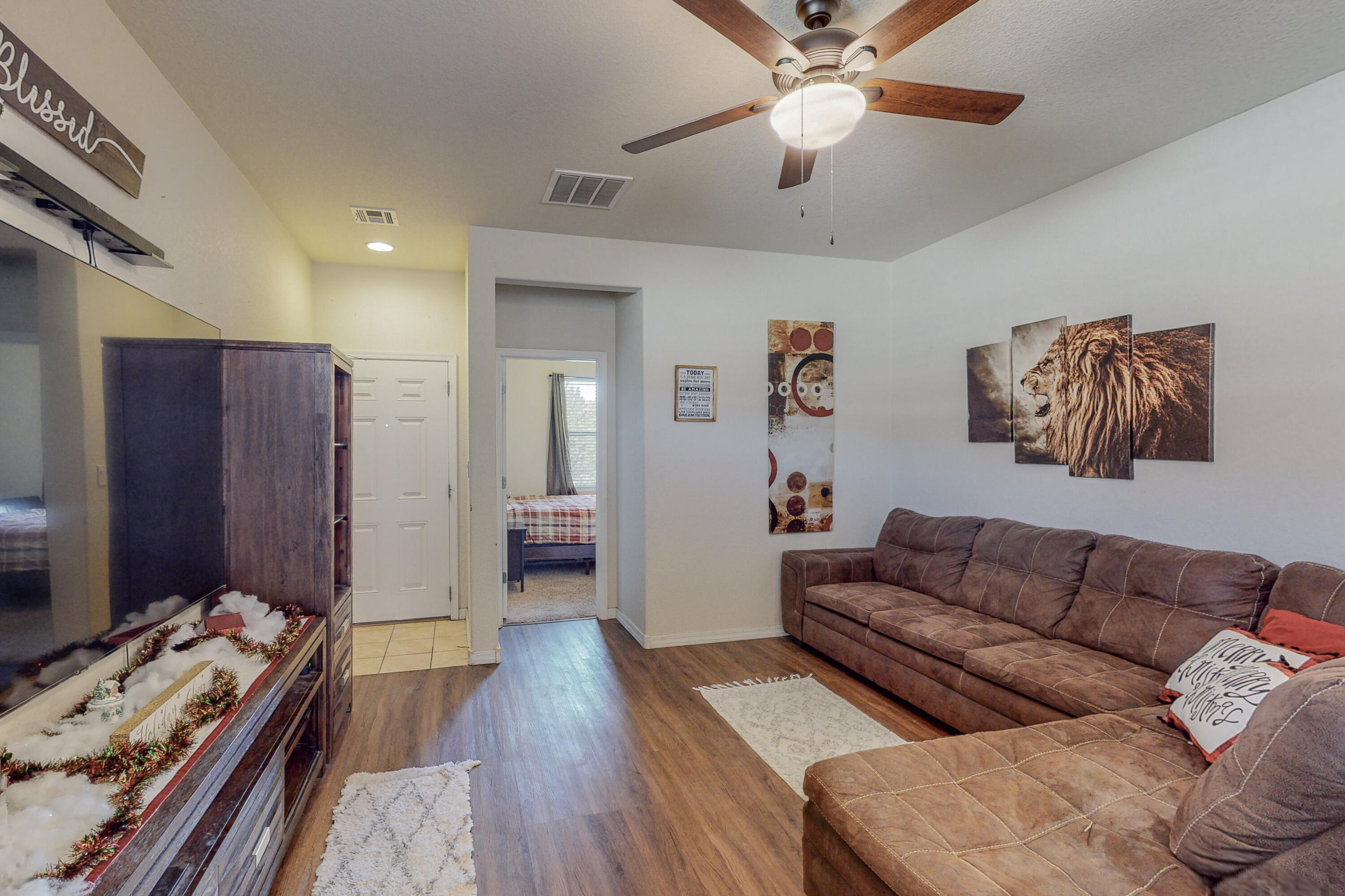 1709 CHISHOLM Trail NE