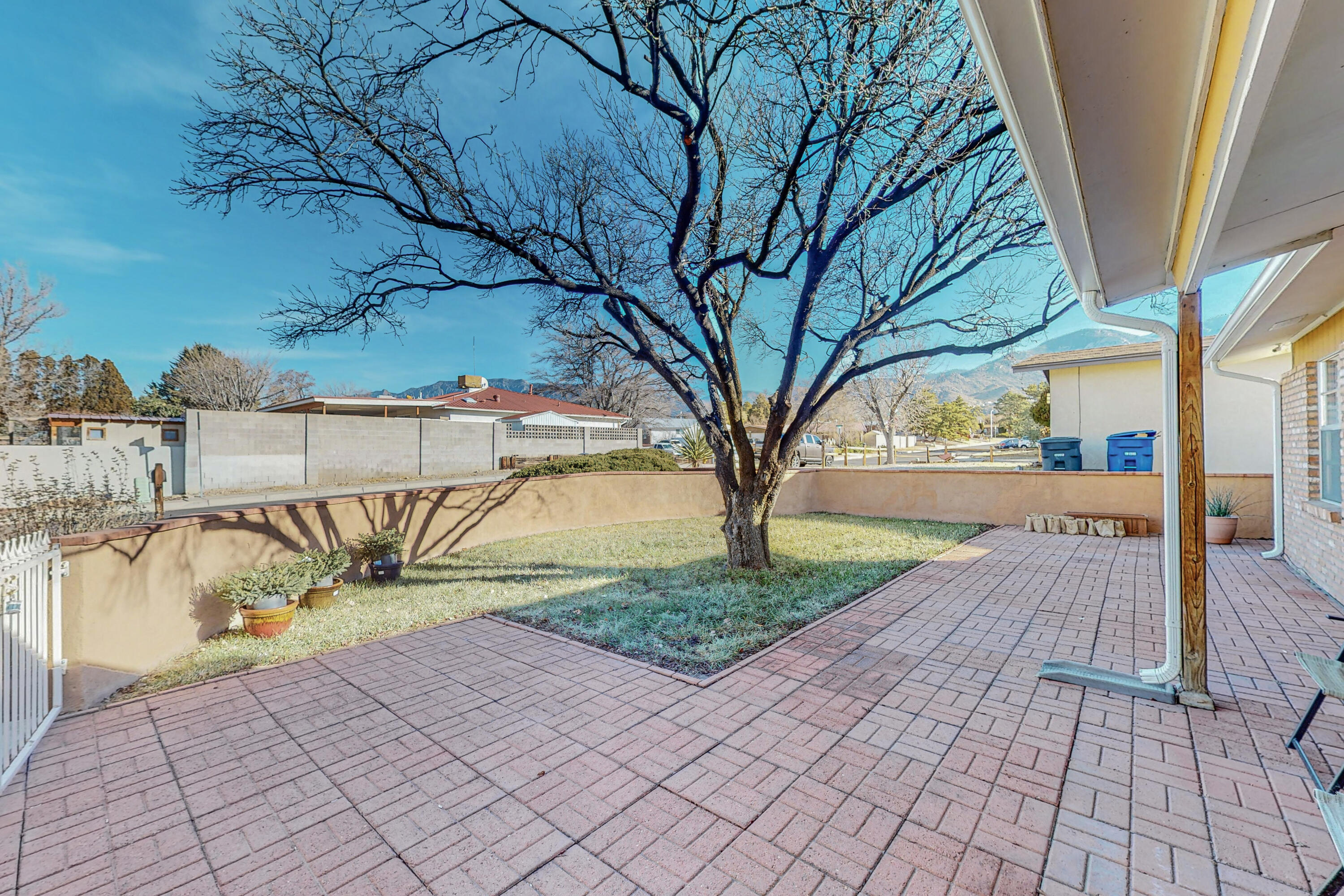 11904 PALO DURO Avenue NE