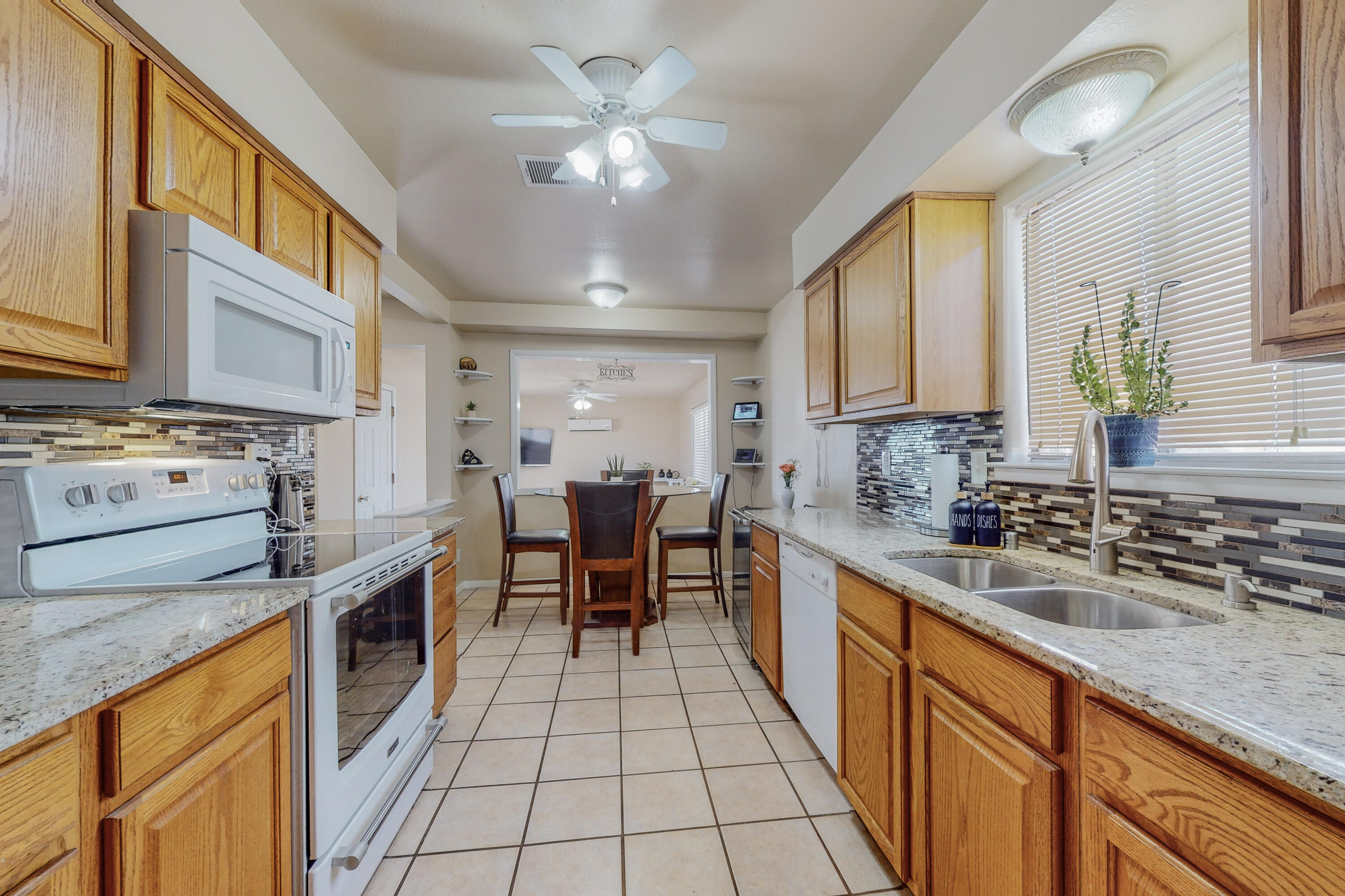 11904 PALO DURO Avenue NE