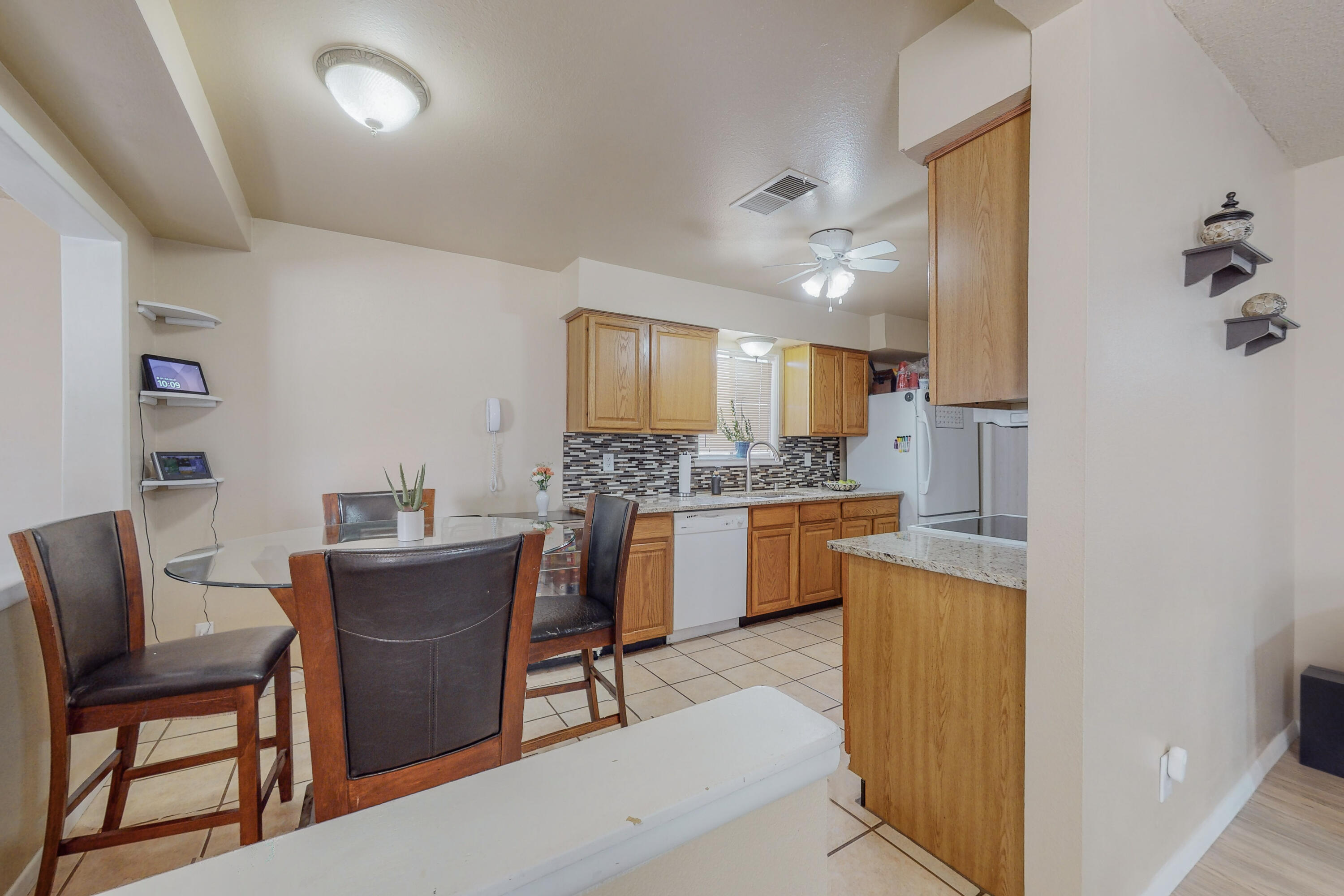 11904 PALO DURO Avenue NE