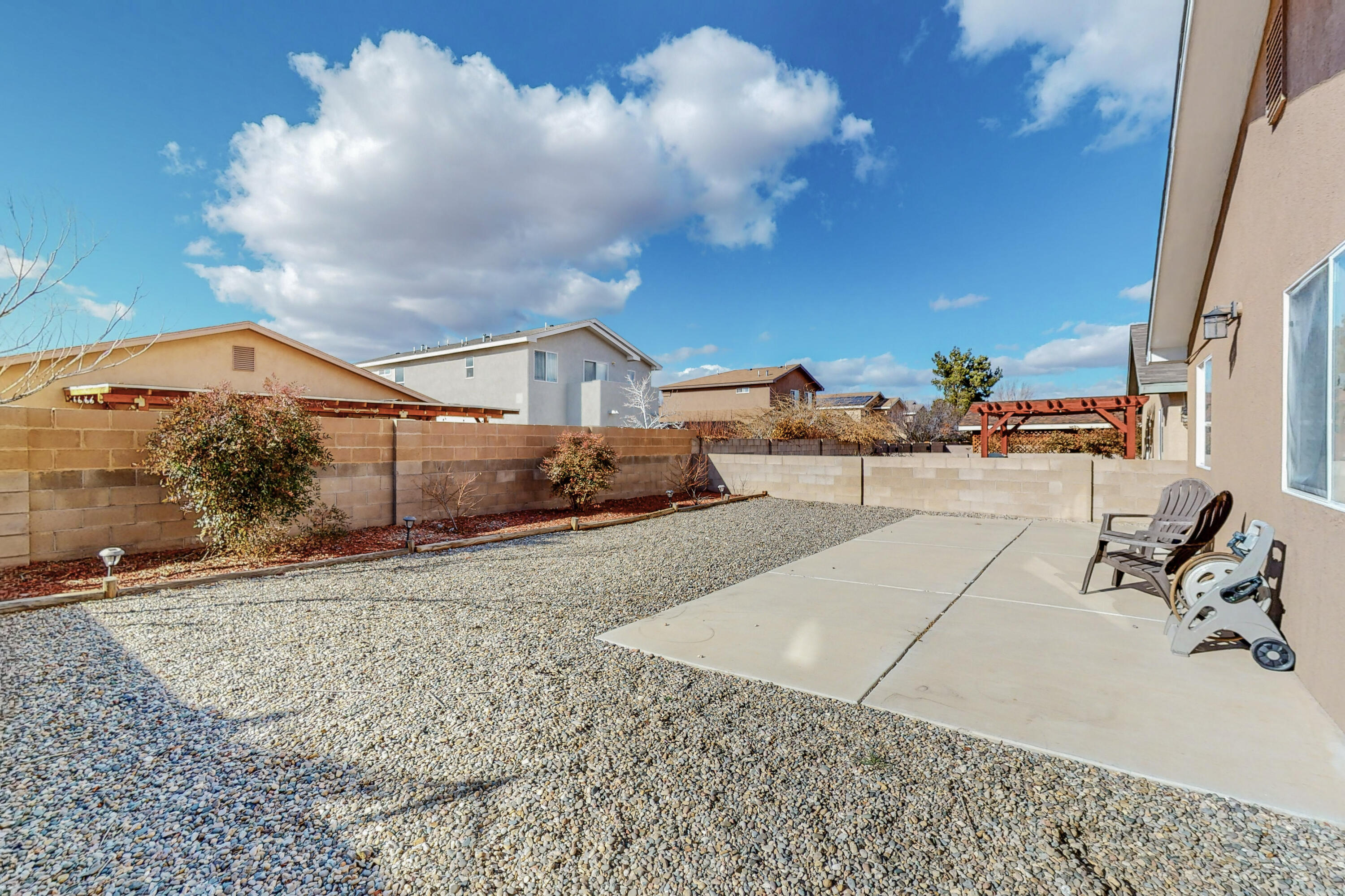 10423 COUNTRY MANOR Place NW