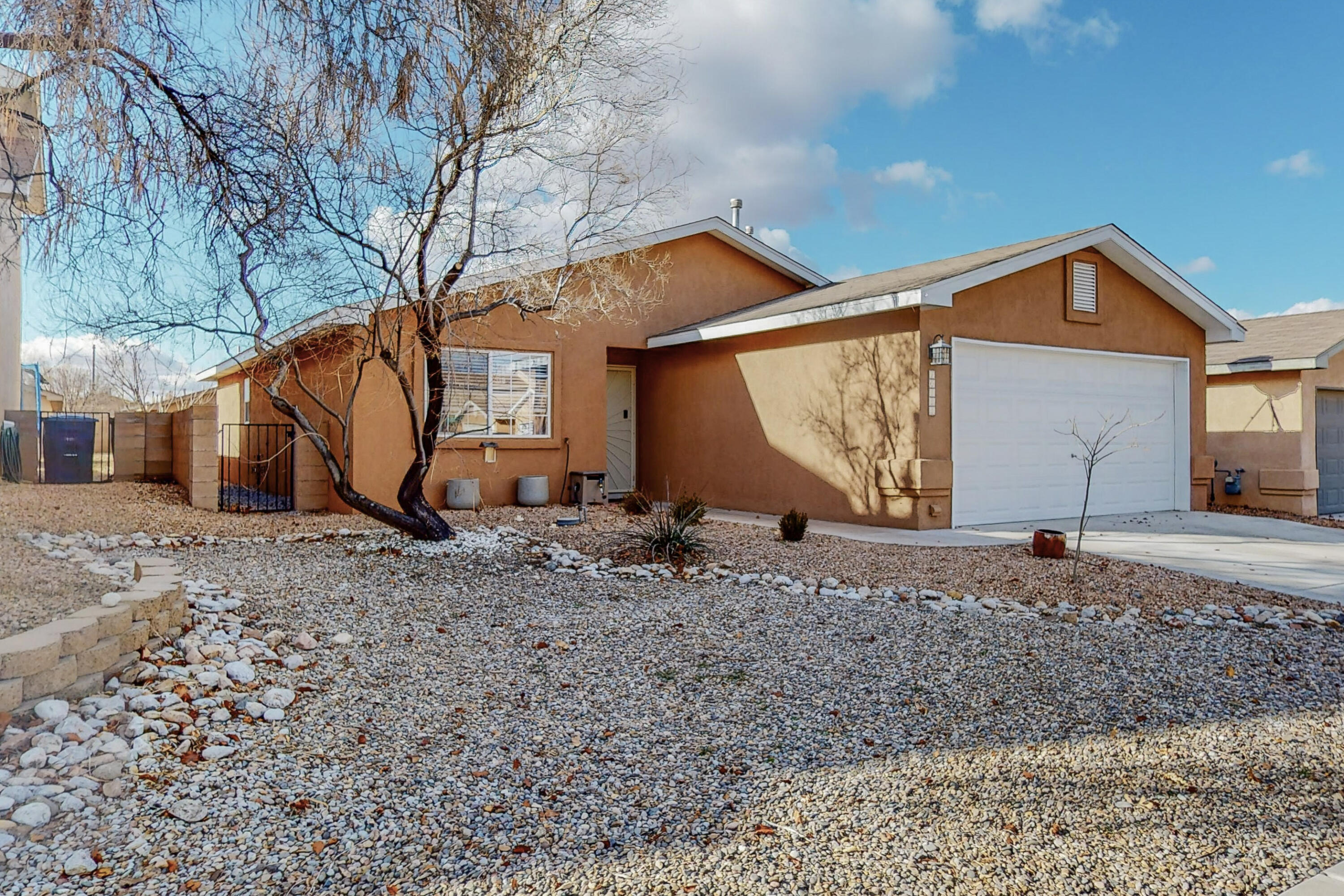 10423 COUNTRY MANOR Place NW