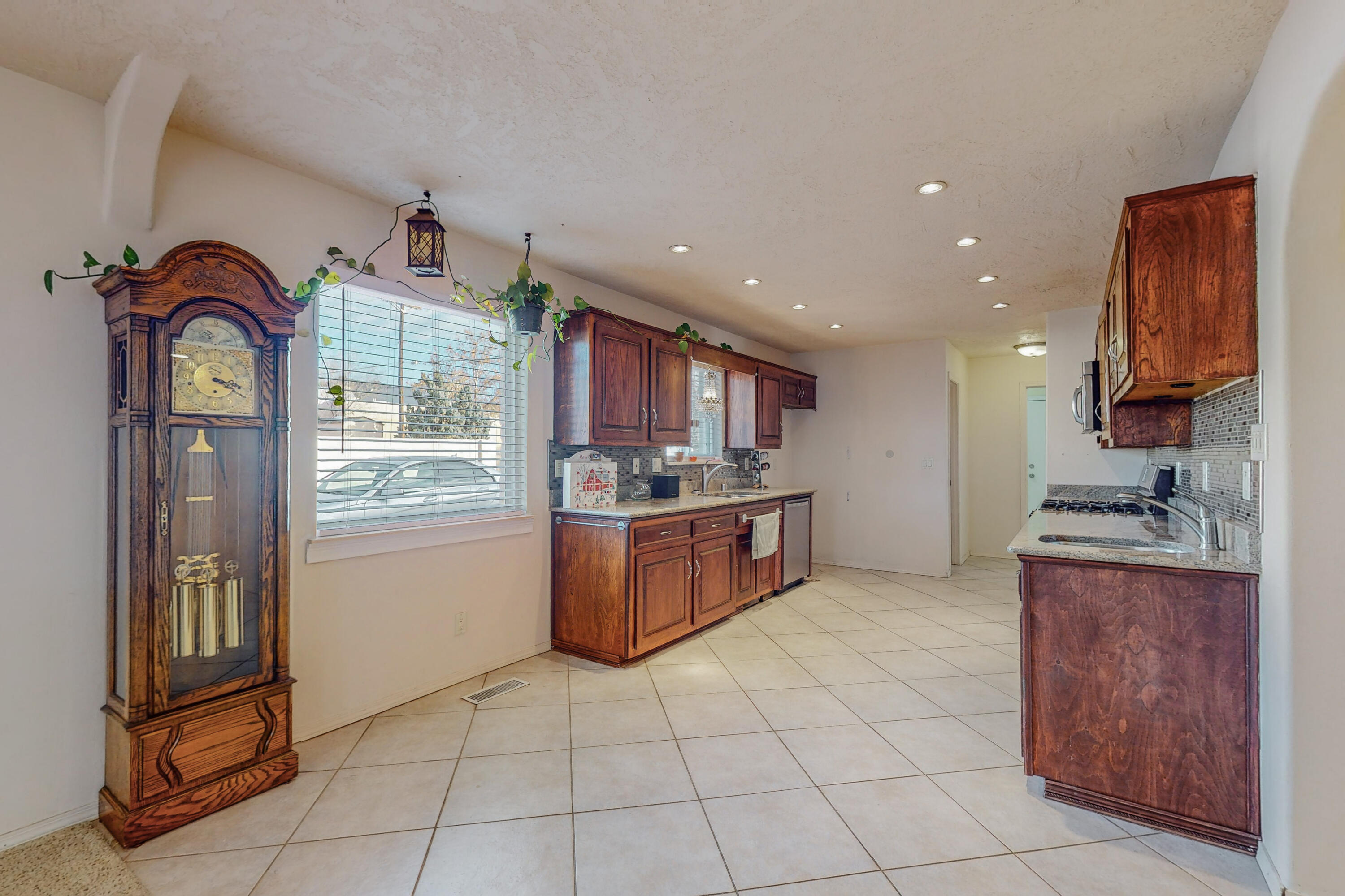 12332 PRINCESS JEANNE Avenue NE