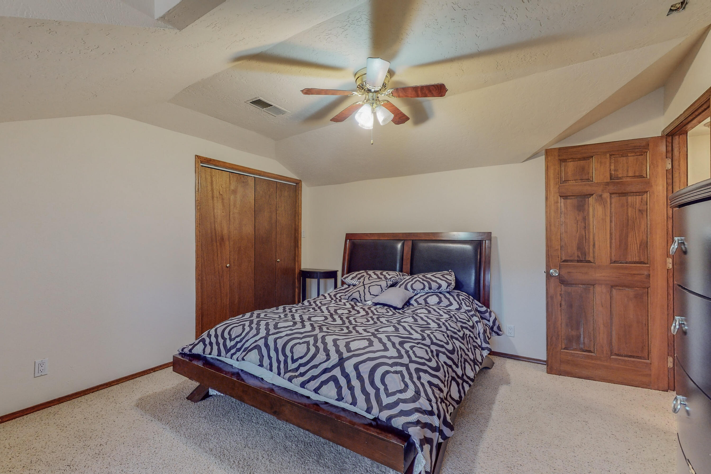 12332 PRINCESS JEANNE Avenue NE