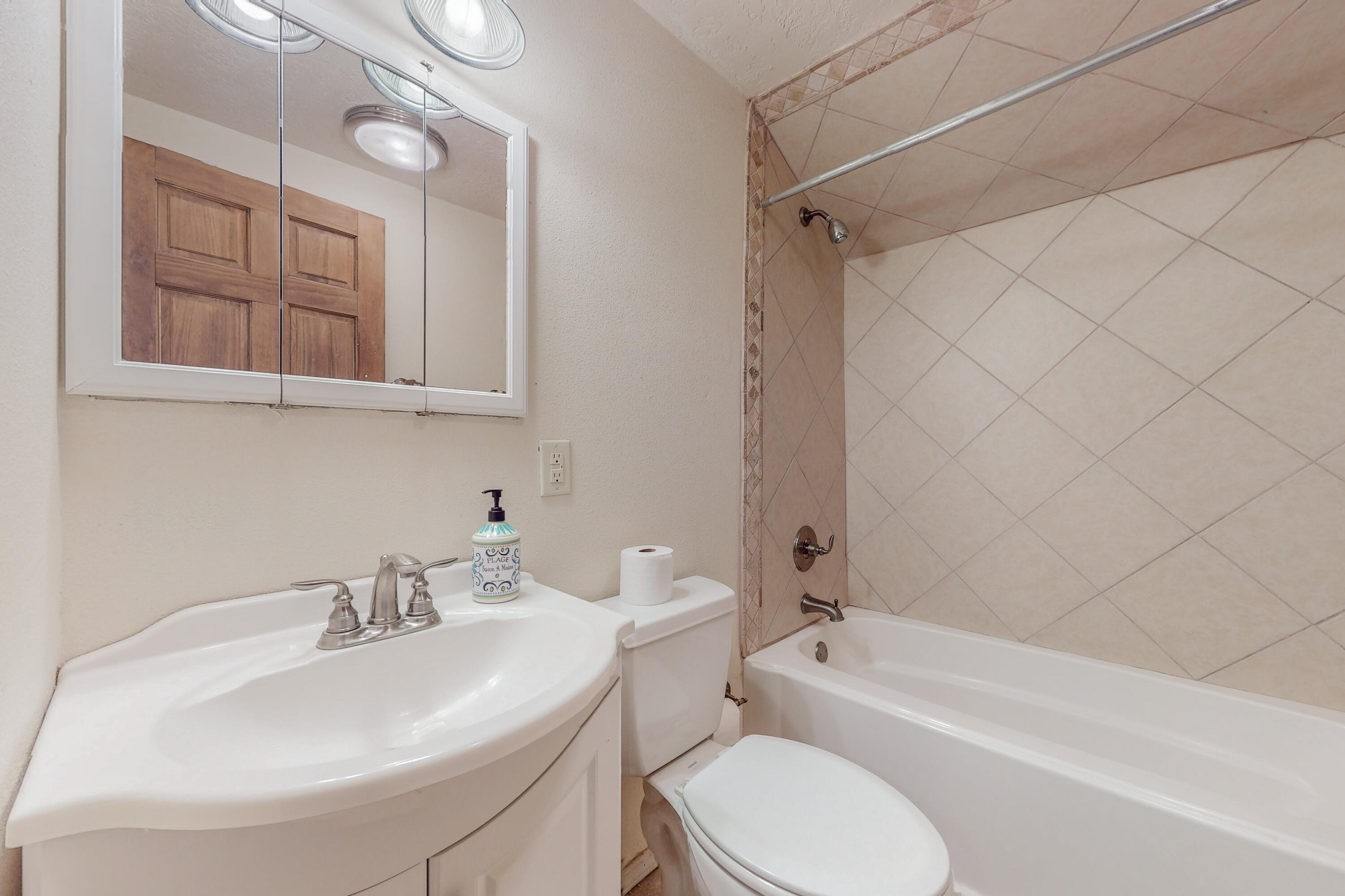 12332 PRINCESS JEANNE Avenue NE