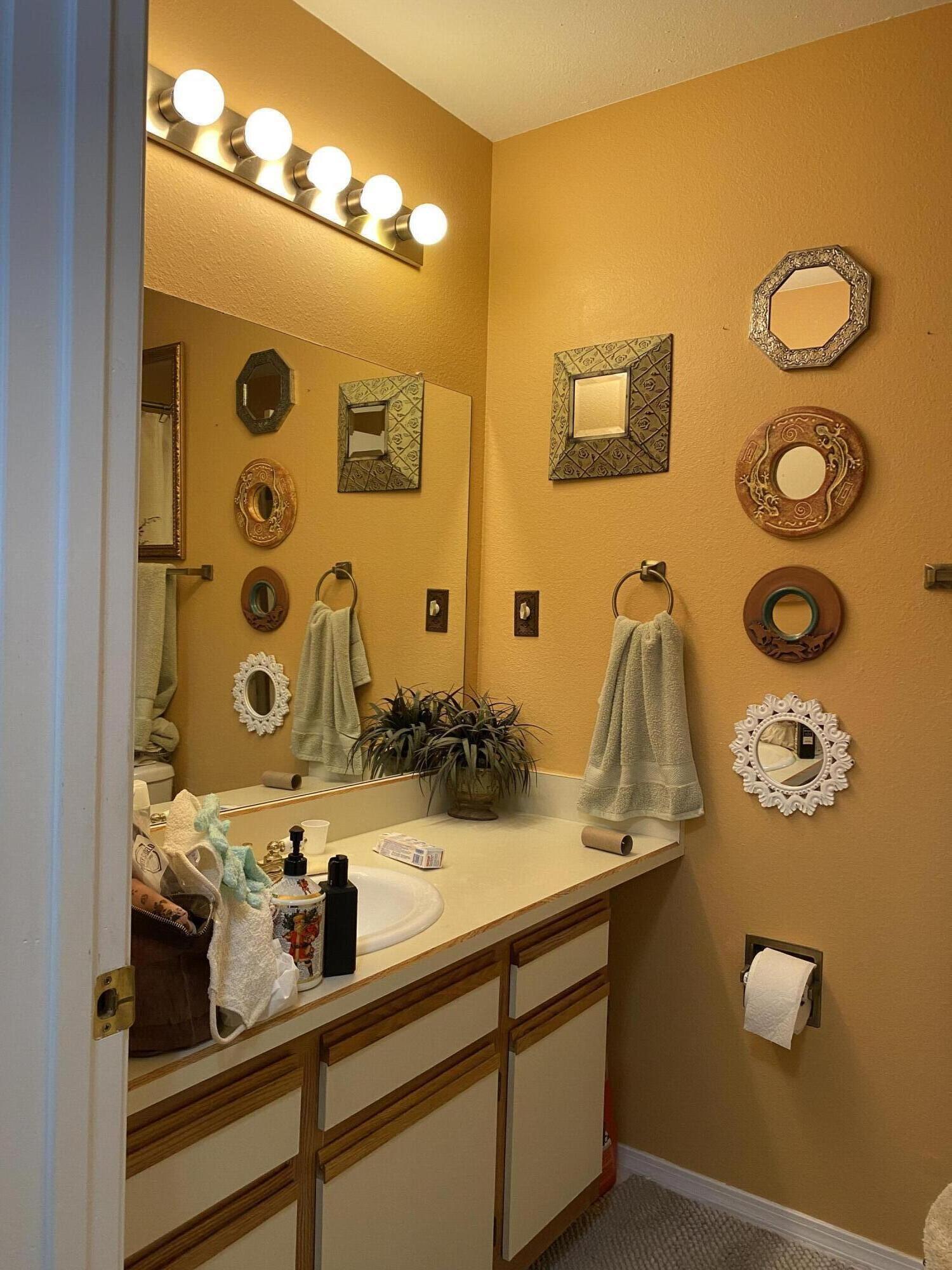 813 Country Club Drive SE Unit: 1-A
