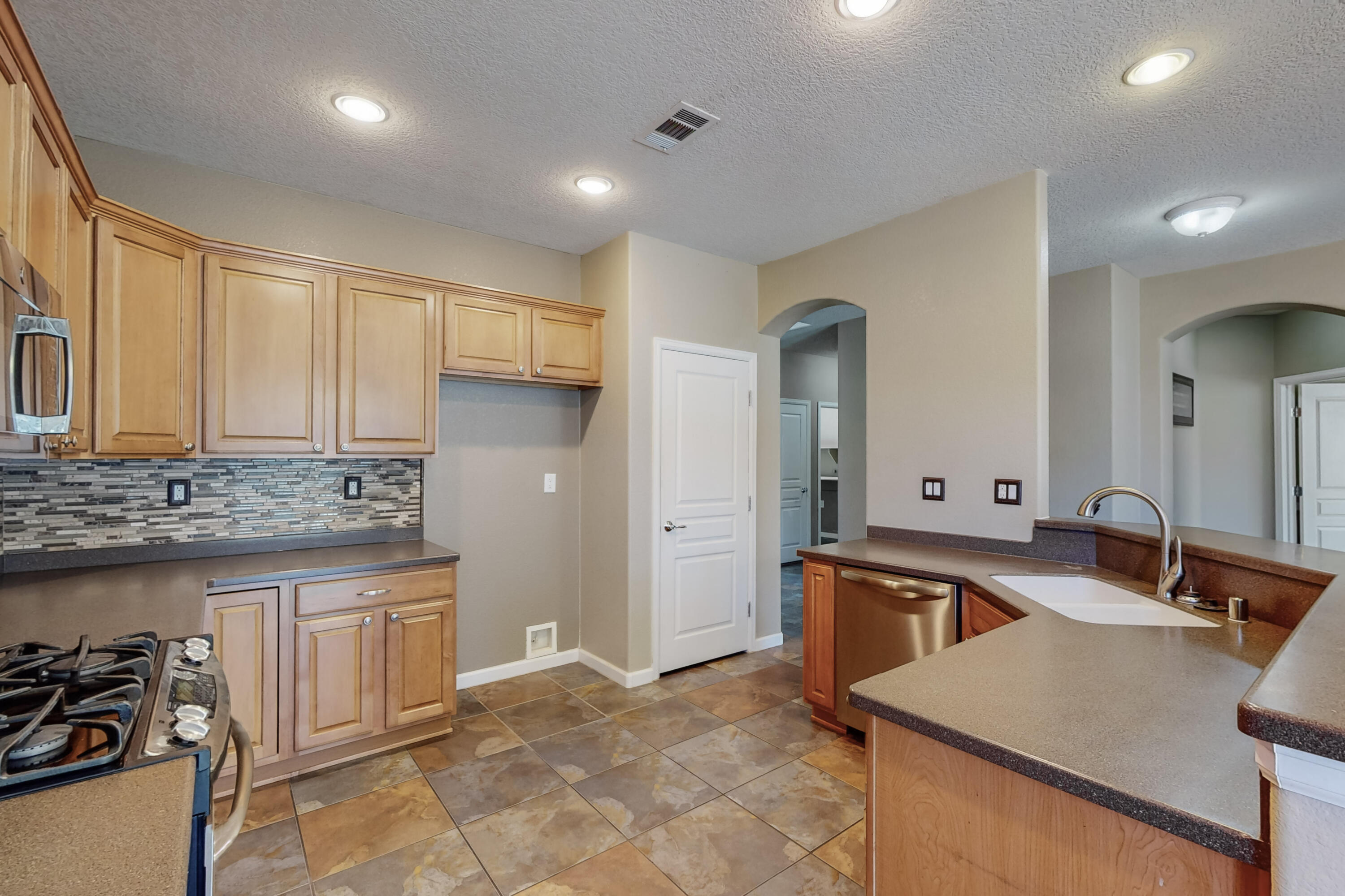10147 Avenida Vista Sol NW