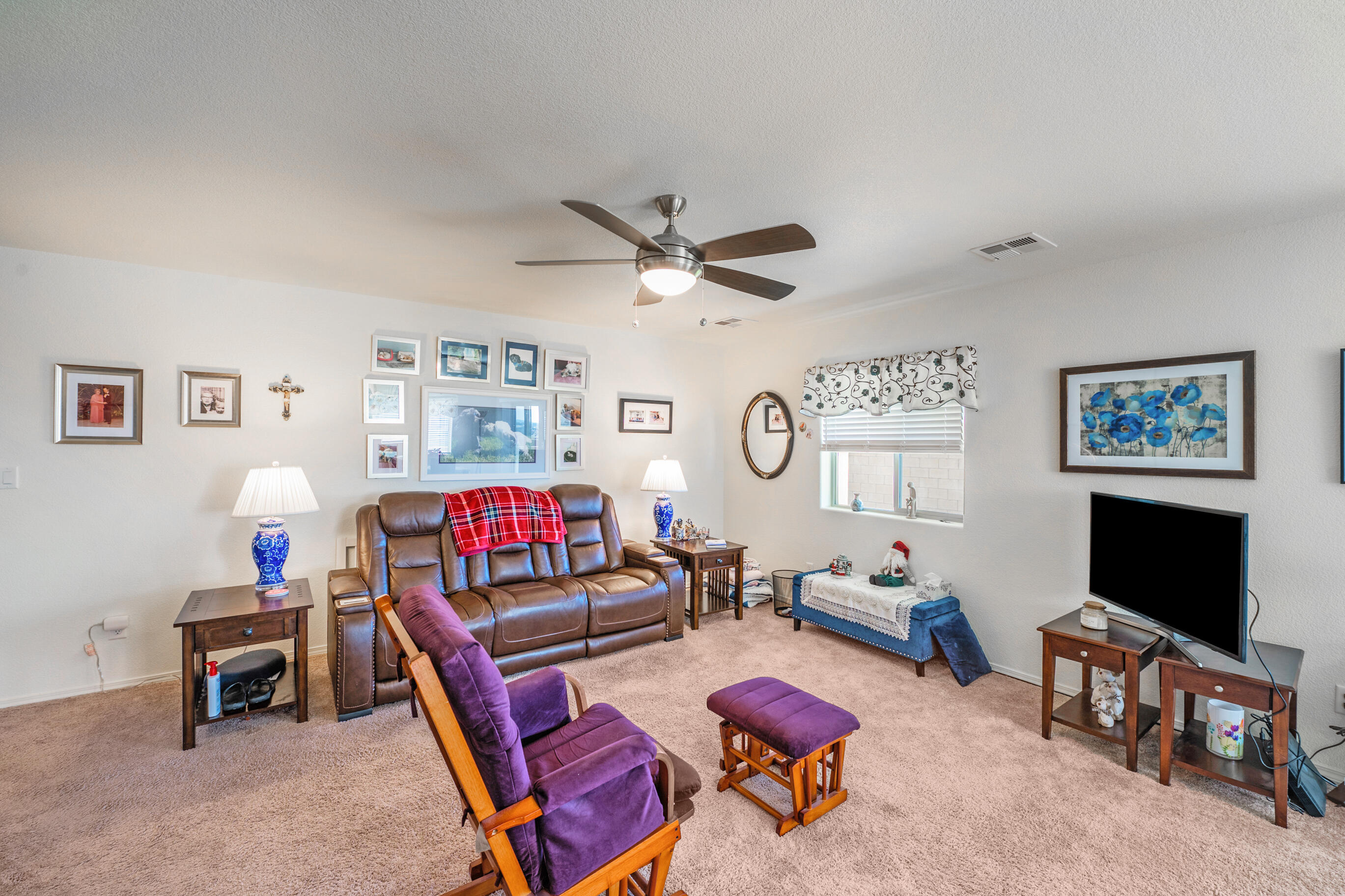 1703 ADELAIDE Lane