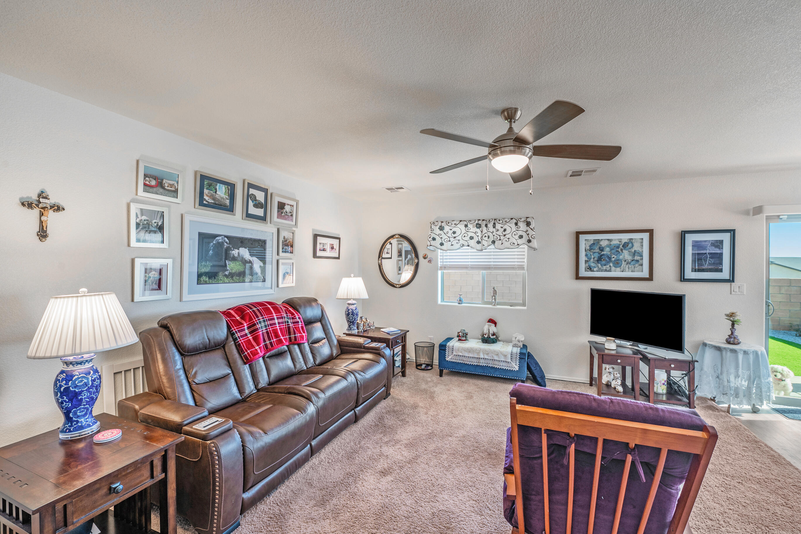1703 ADELAIDE Lane