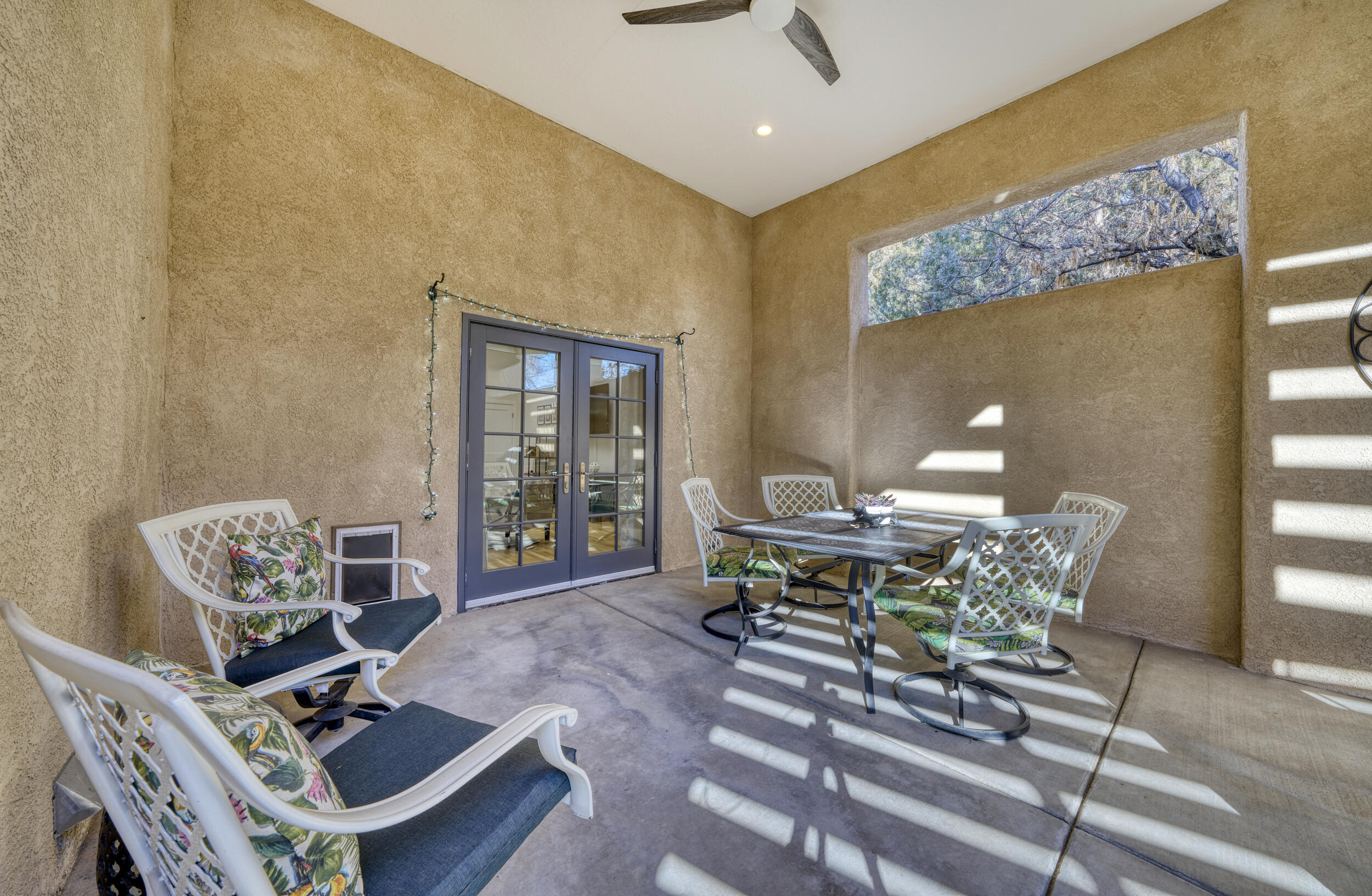 310 WELLESLEY Drive SE